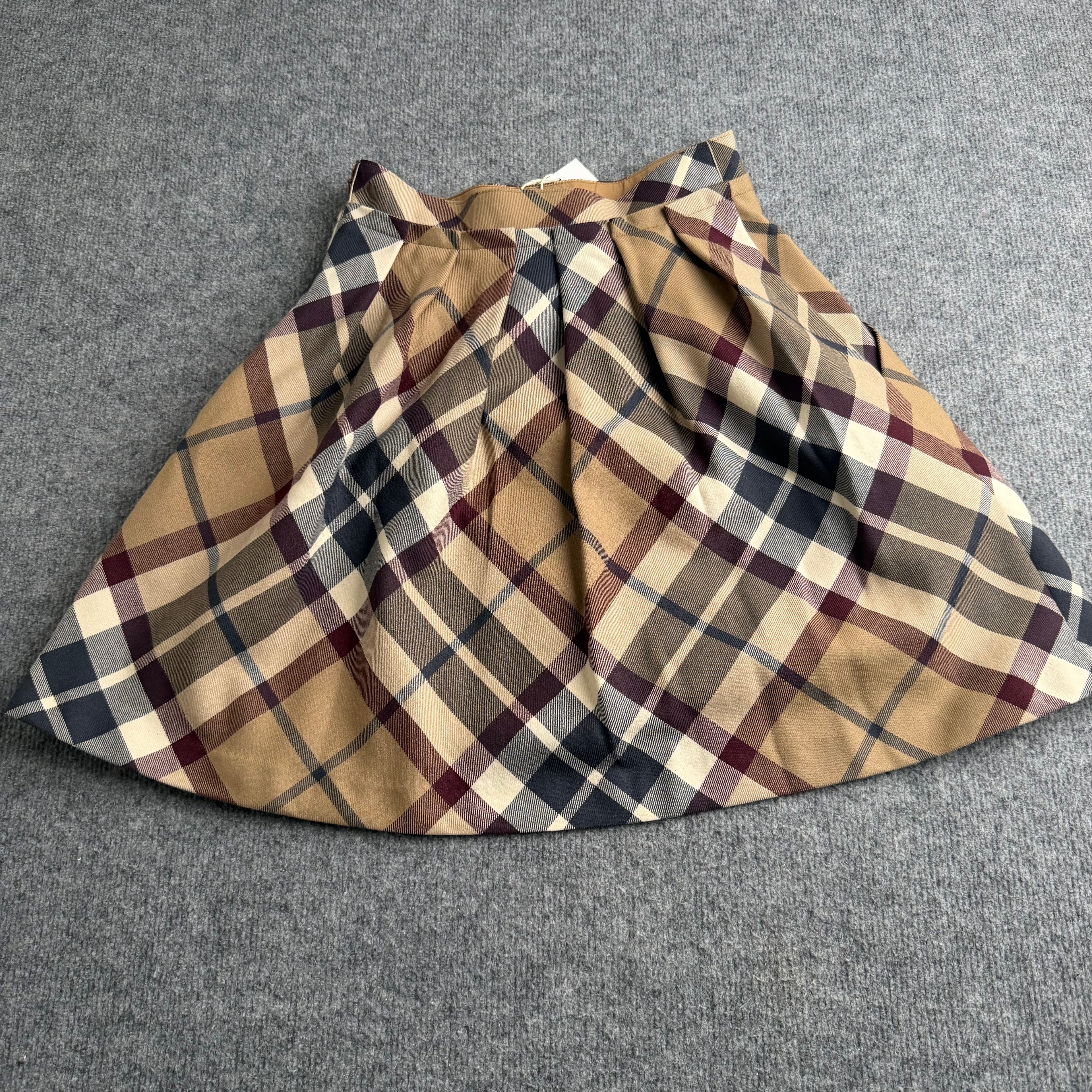 Burberry nederdel (Str. 38)