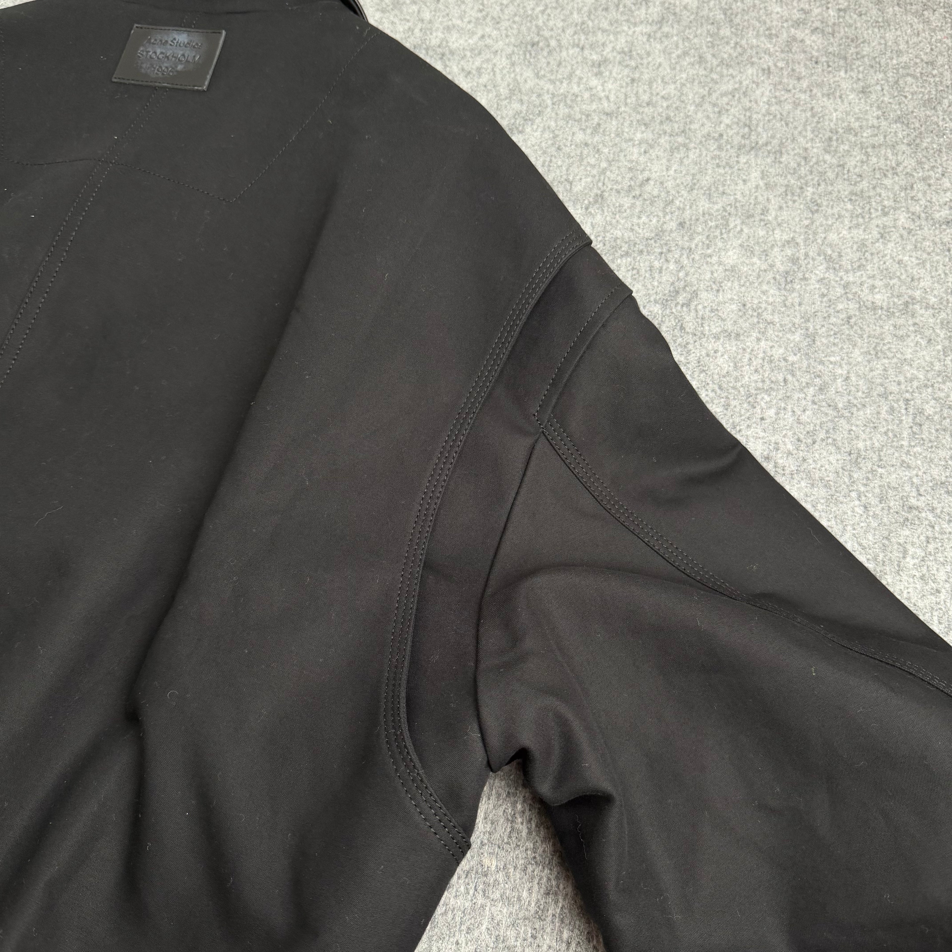 Acne Studios jakke (Str. S)