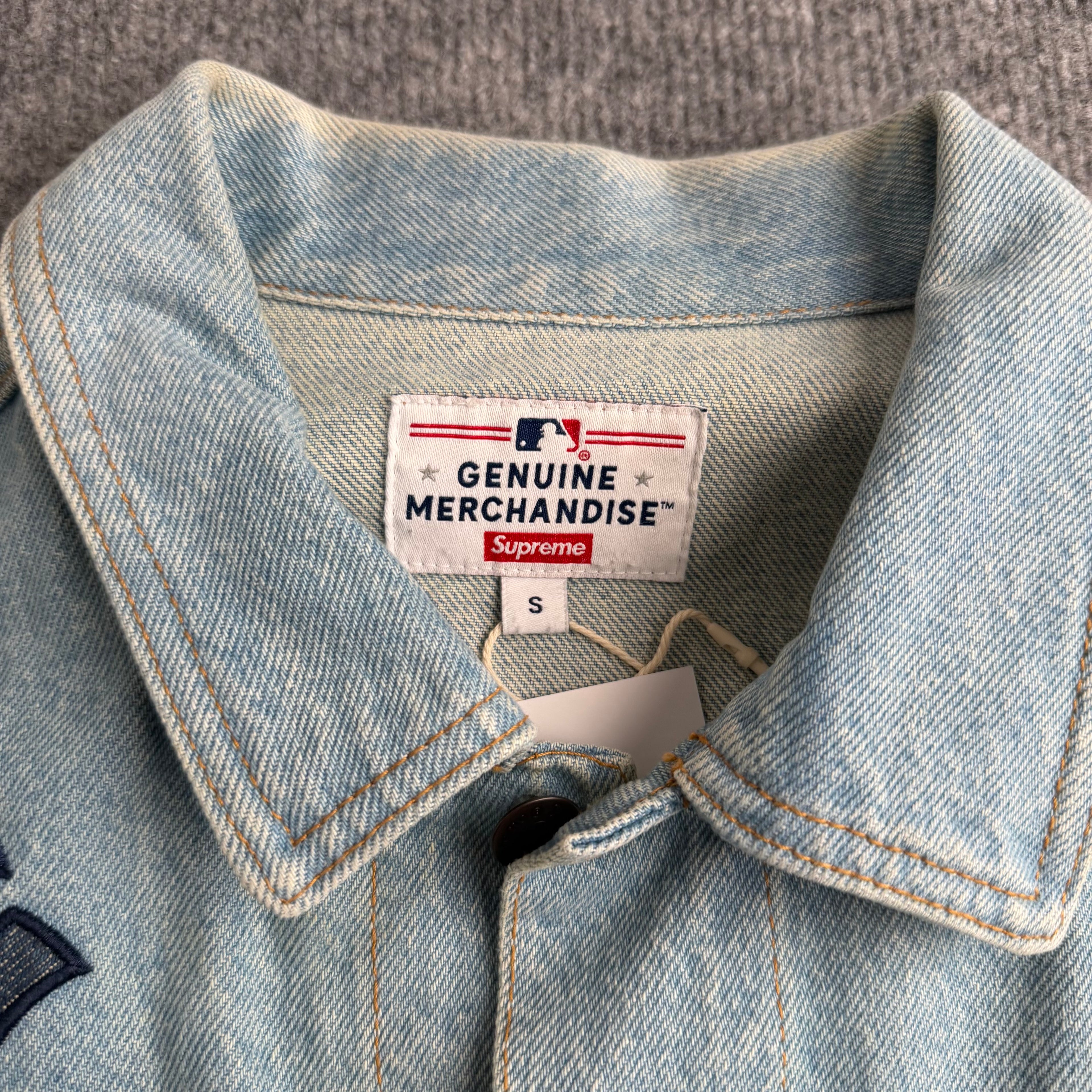 Supreme x Yankees jakke (Str. S)