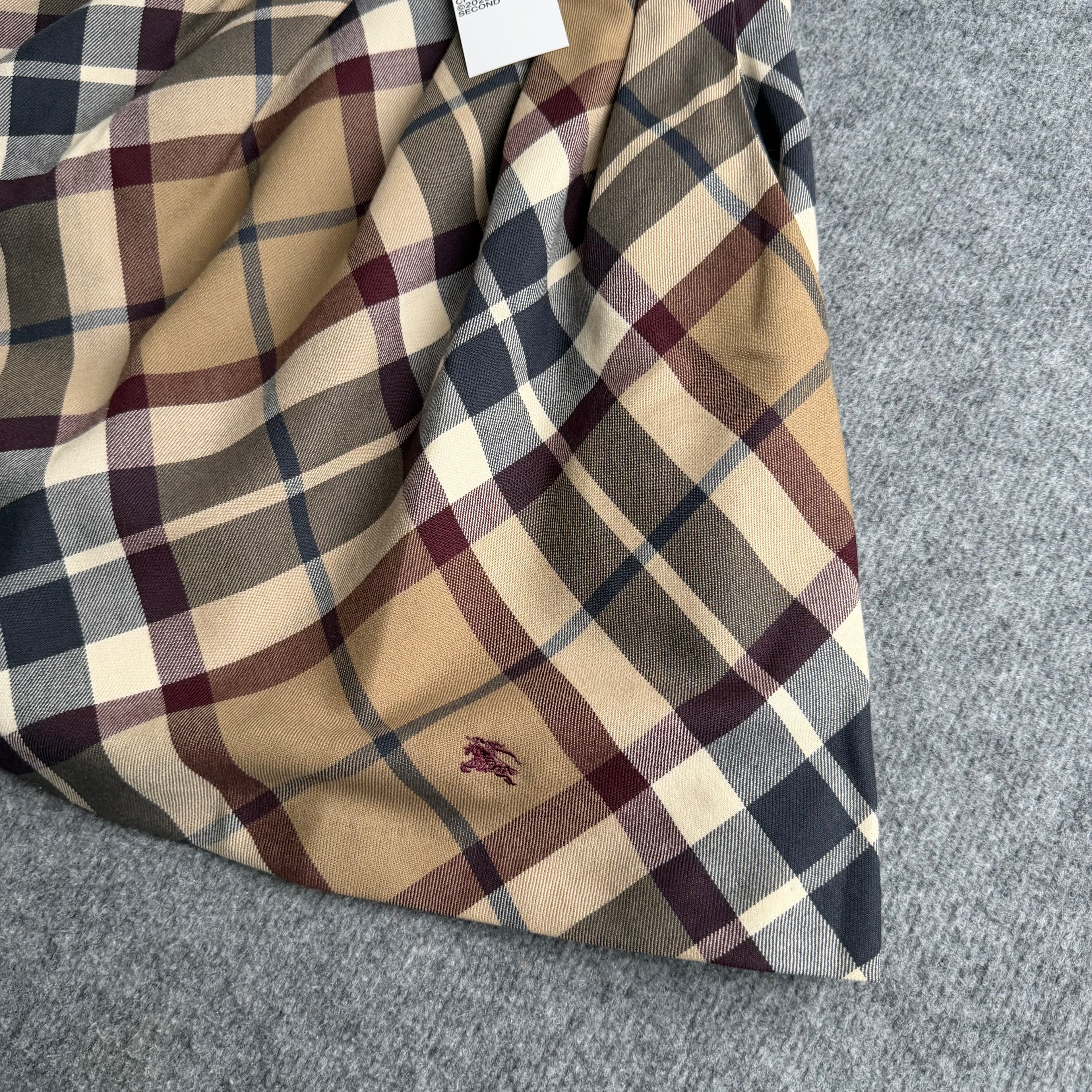 Burberry nederdel (Str. 38)