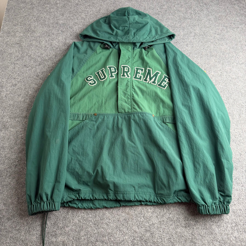 Supreme jakke (Str. M)