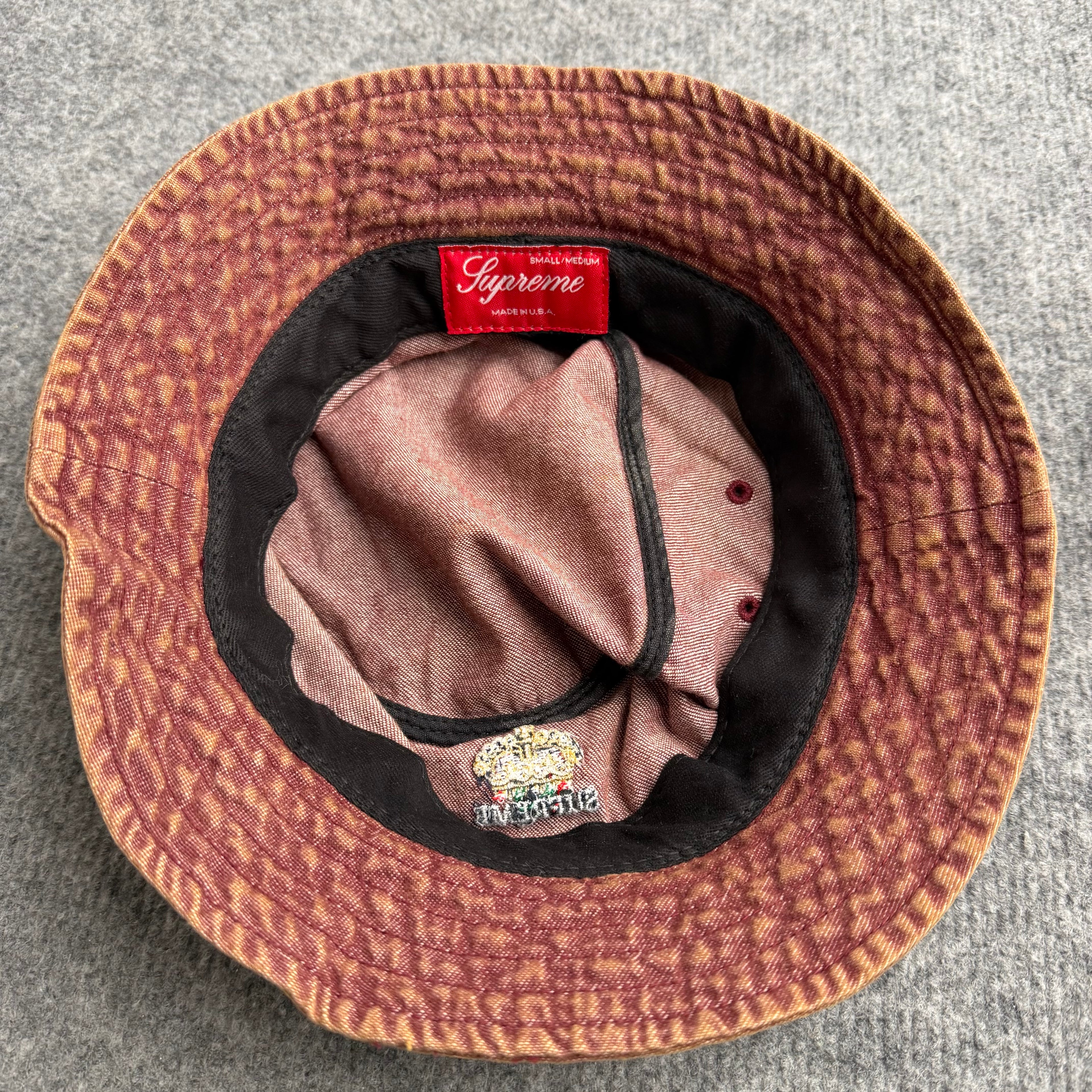 Supreme hat (Str. S/M)