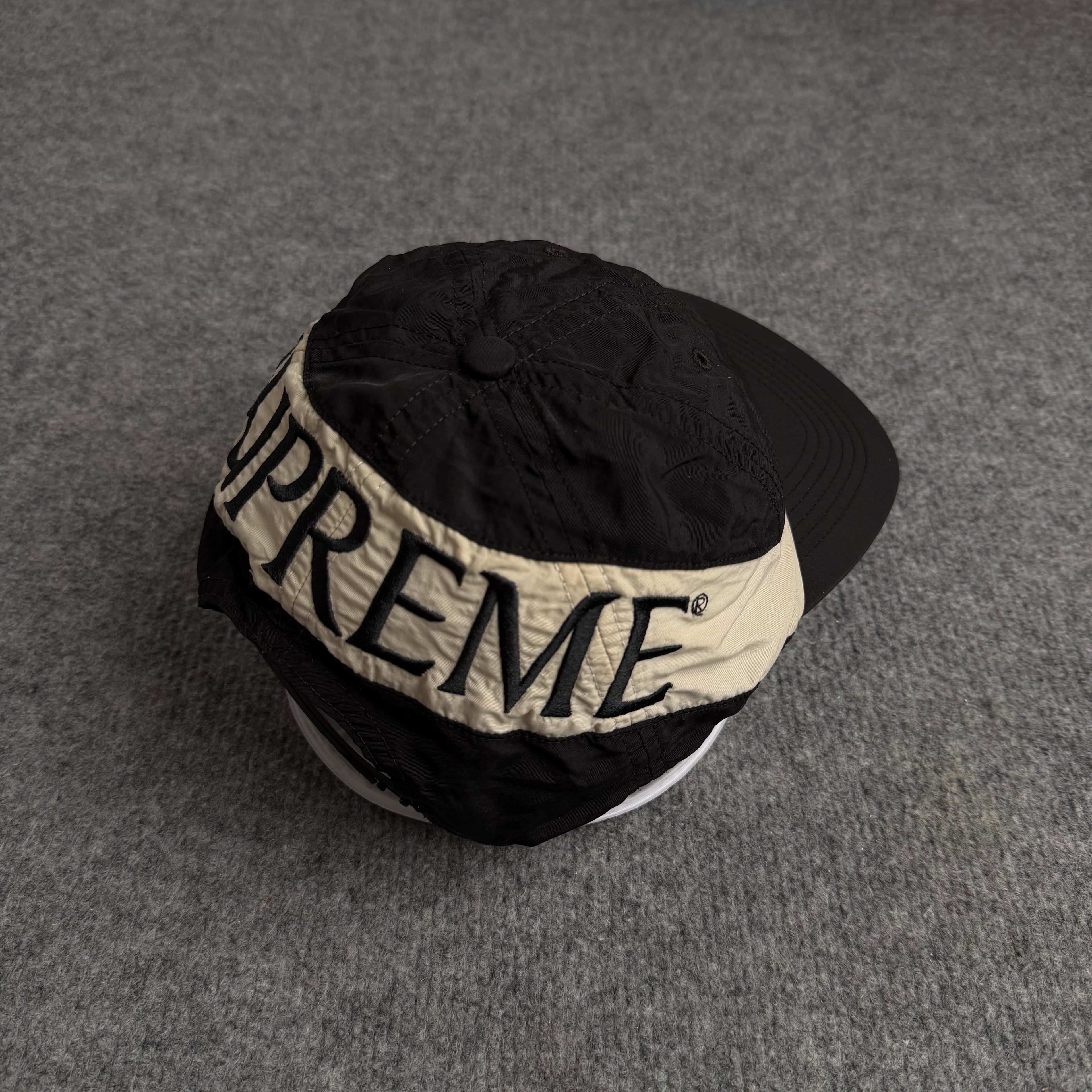 Supreme kasket