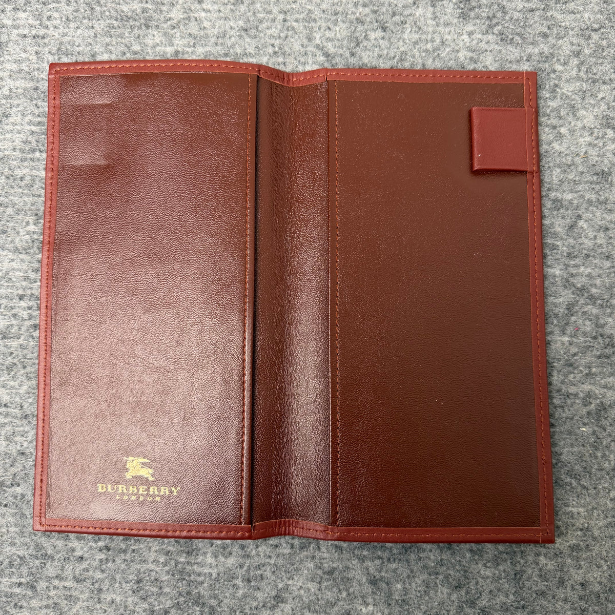 Burberry pung