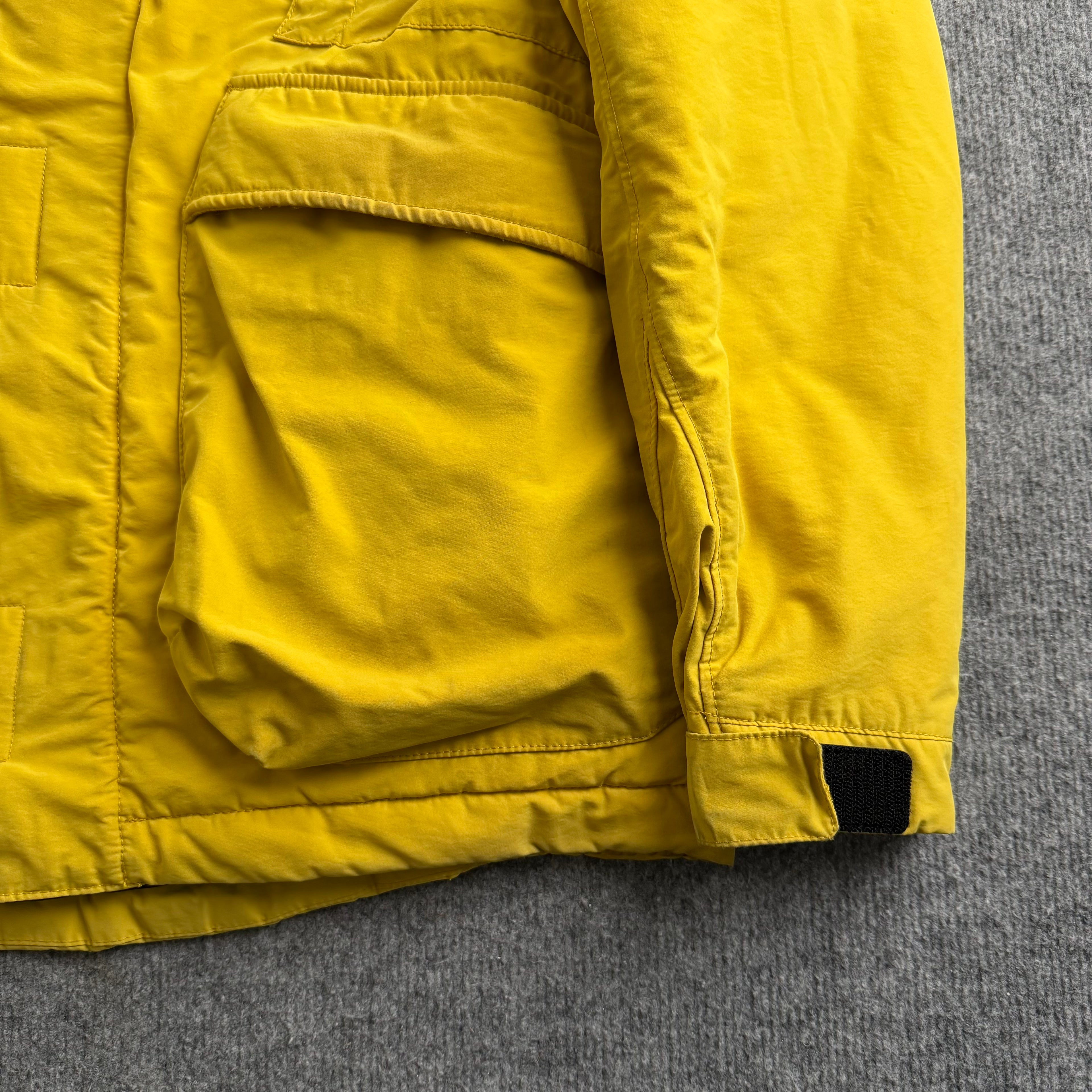 Stone Island jakke (Str. L)