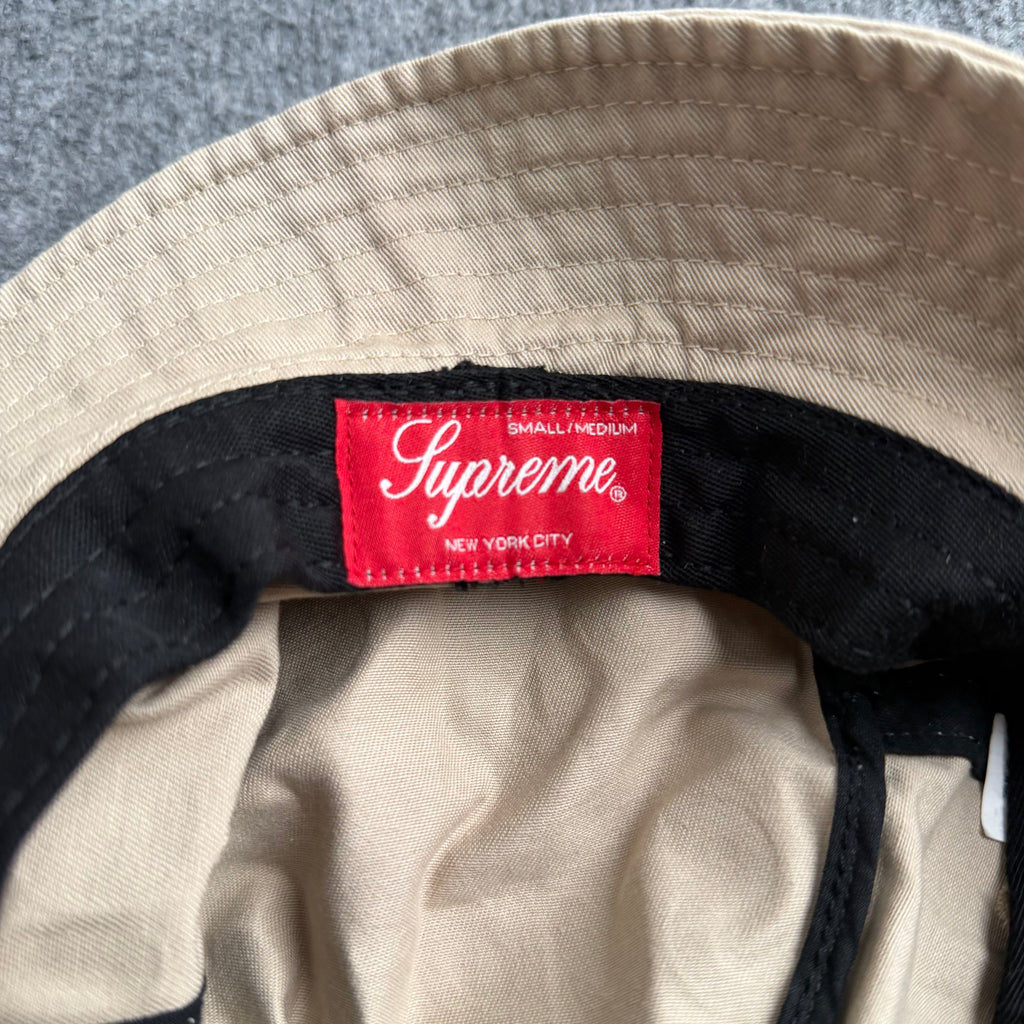 Supreme hat (S/M)