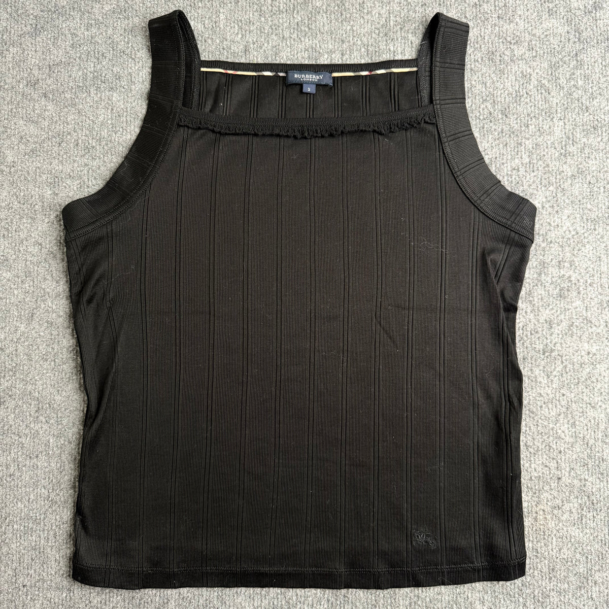 Burberry top (Str. M)