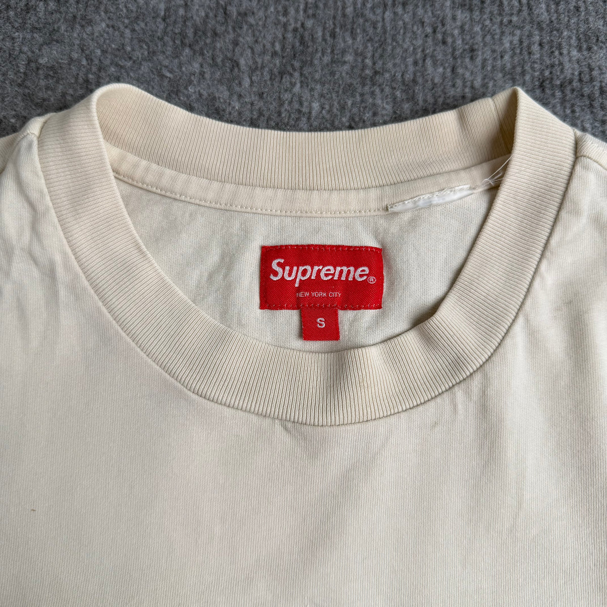 Supreme t-shirt (Str. S)