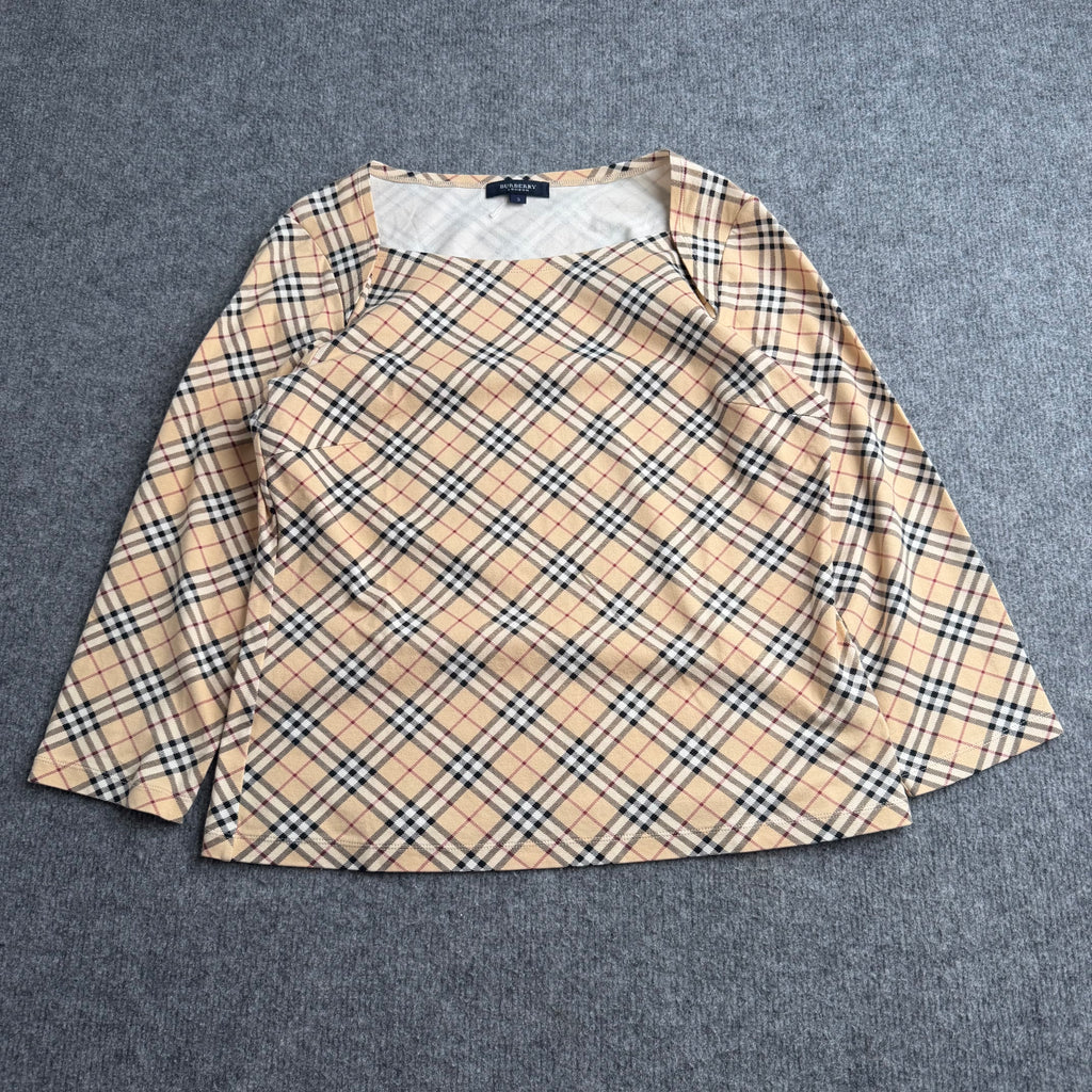 Burberry top (Str. M)