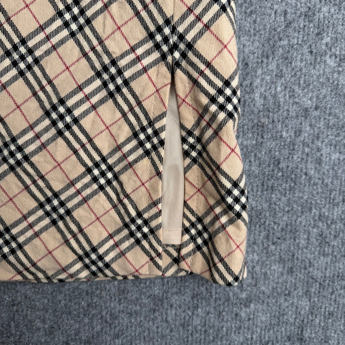 Burberry nederdel (Str. 36)