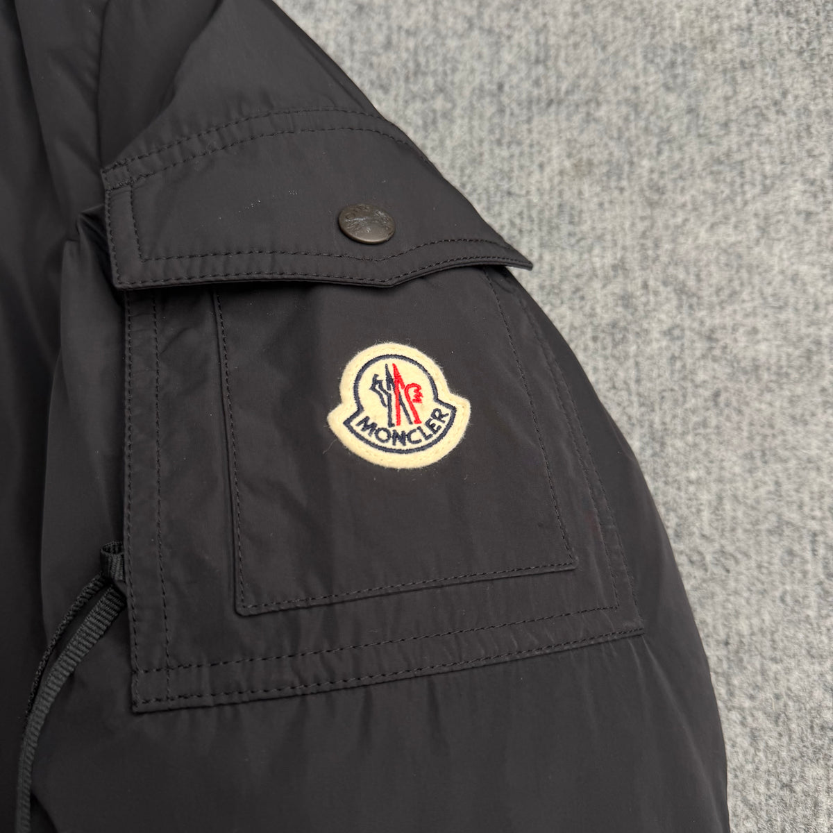 Moncler reversible bomber jakke (Str. S)