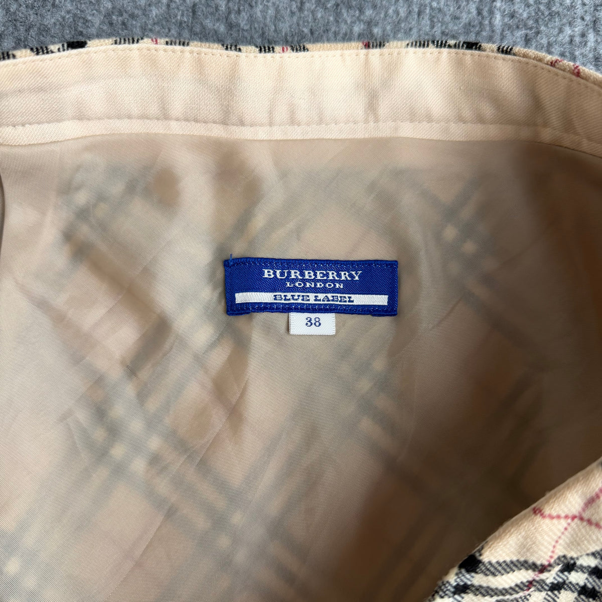 Burberry nederdel (Str. 36)