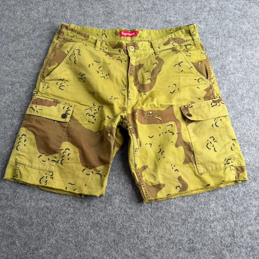 Supreme shorts (Str. 32)