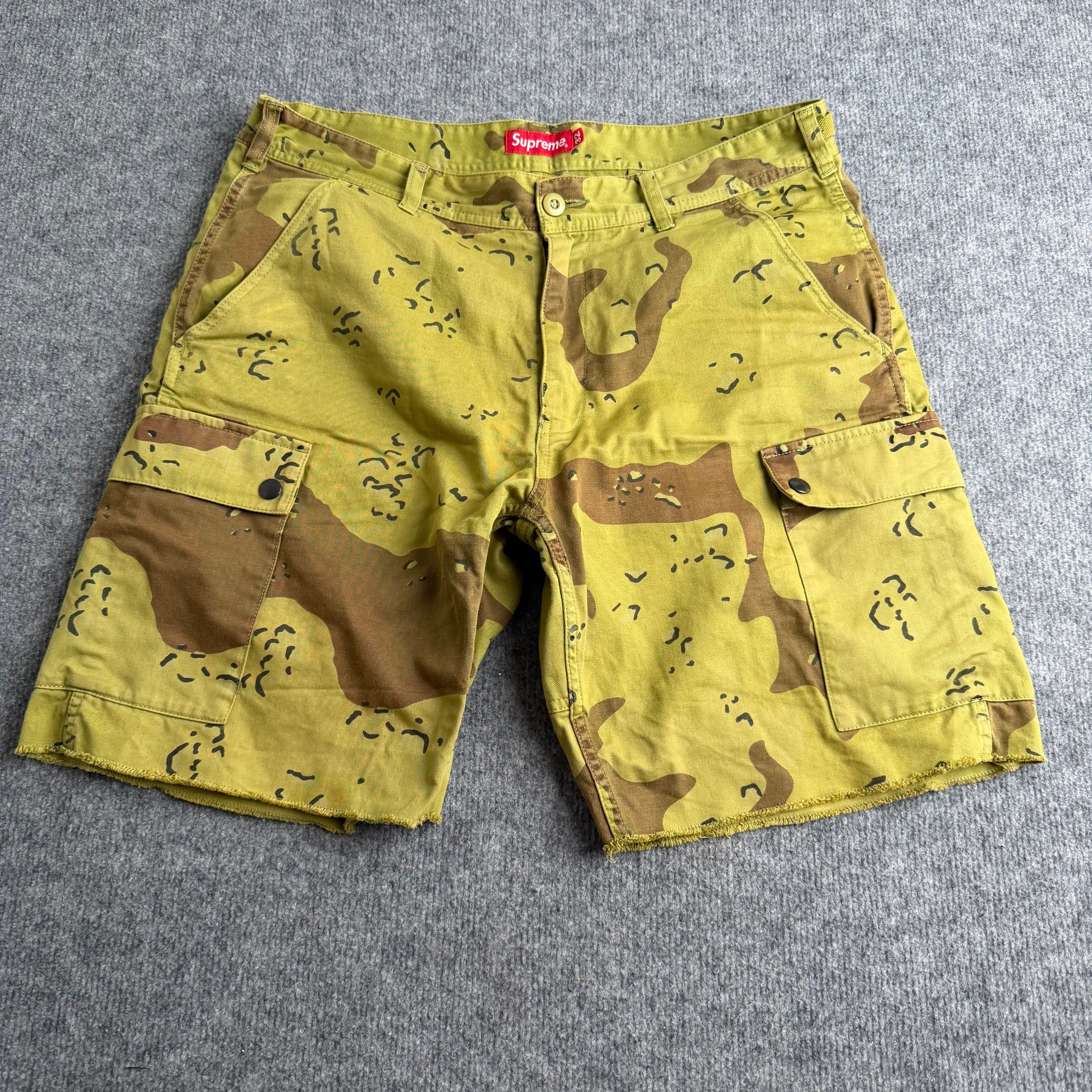 Supreme shorts (Str. 32)