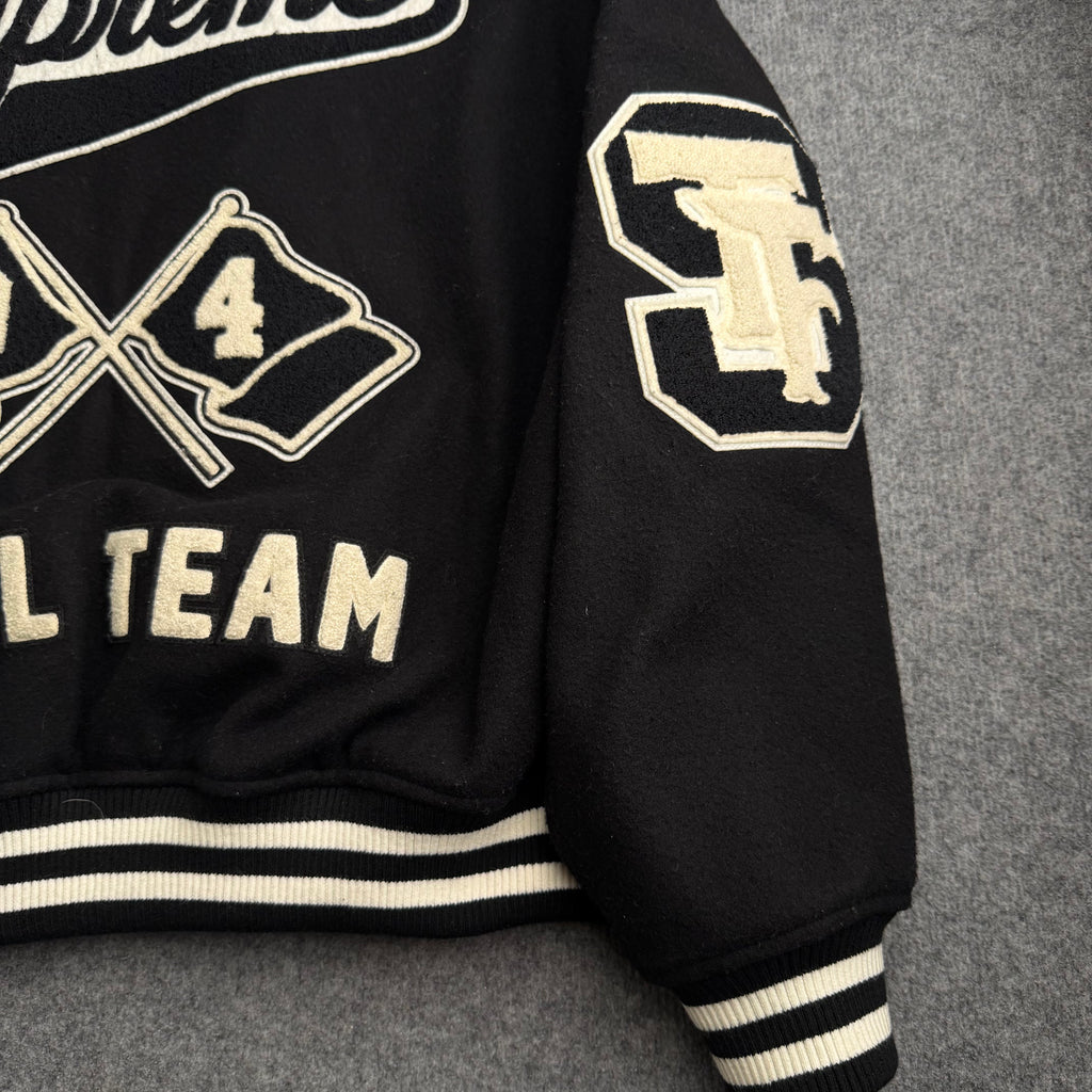 Supreme varsity jakke (Str. L)