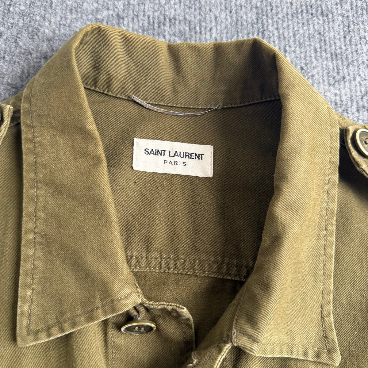 Saint Laurent skjorte (Str. M)