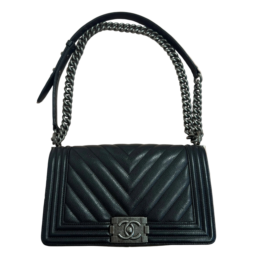 Chanel Boy Caviar Leather Taske