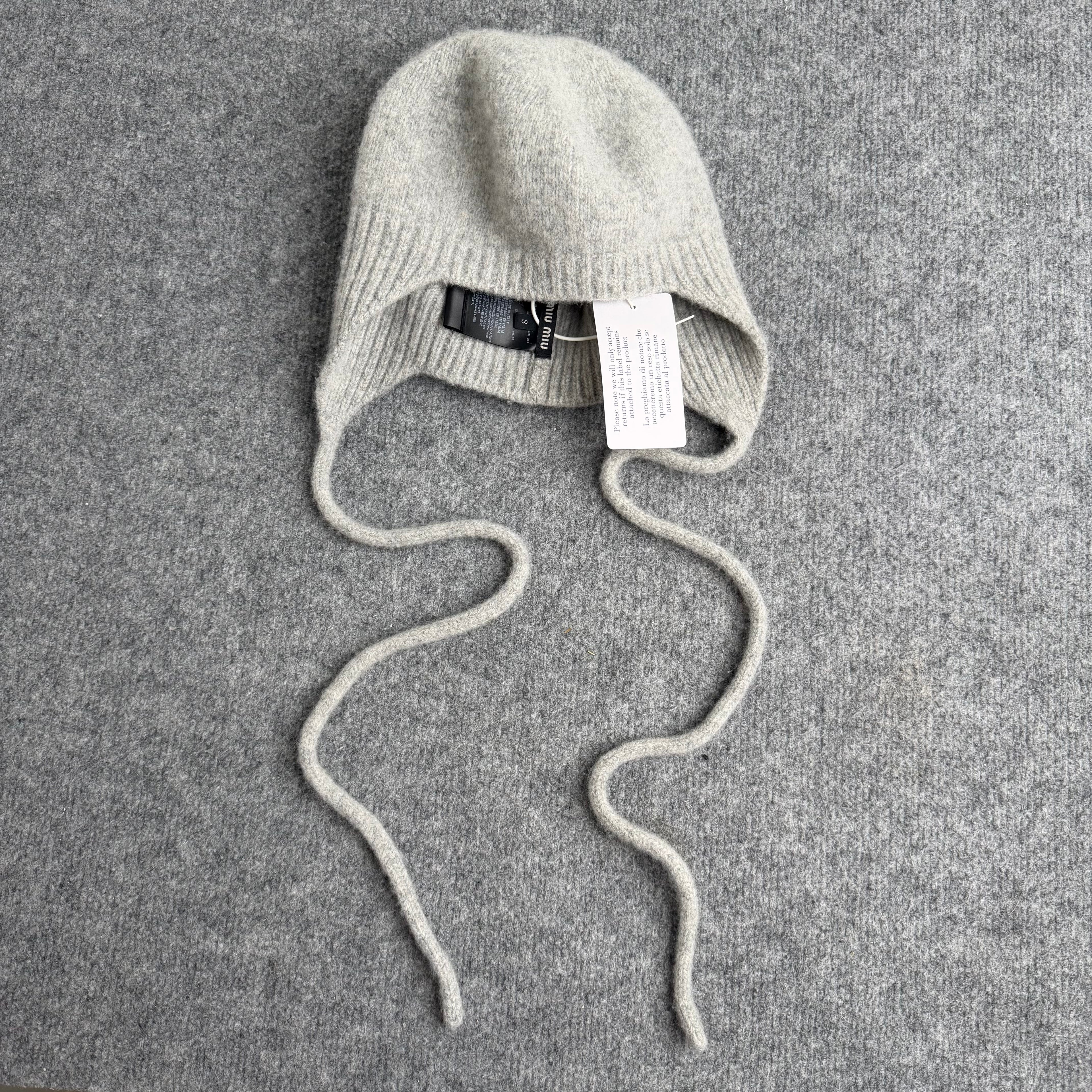 Miu Miu hat