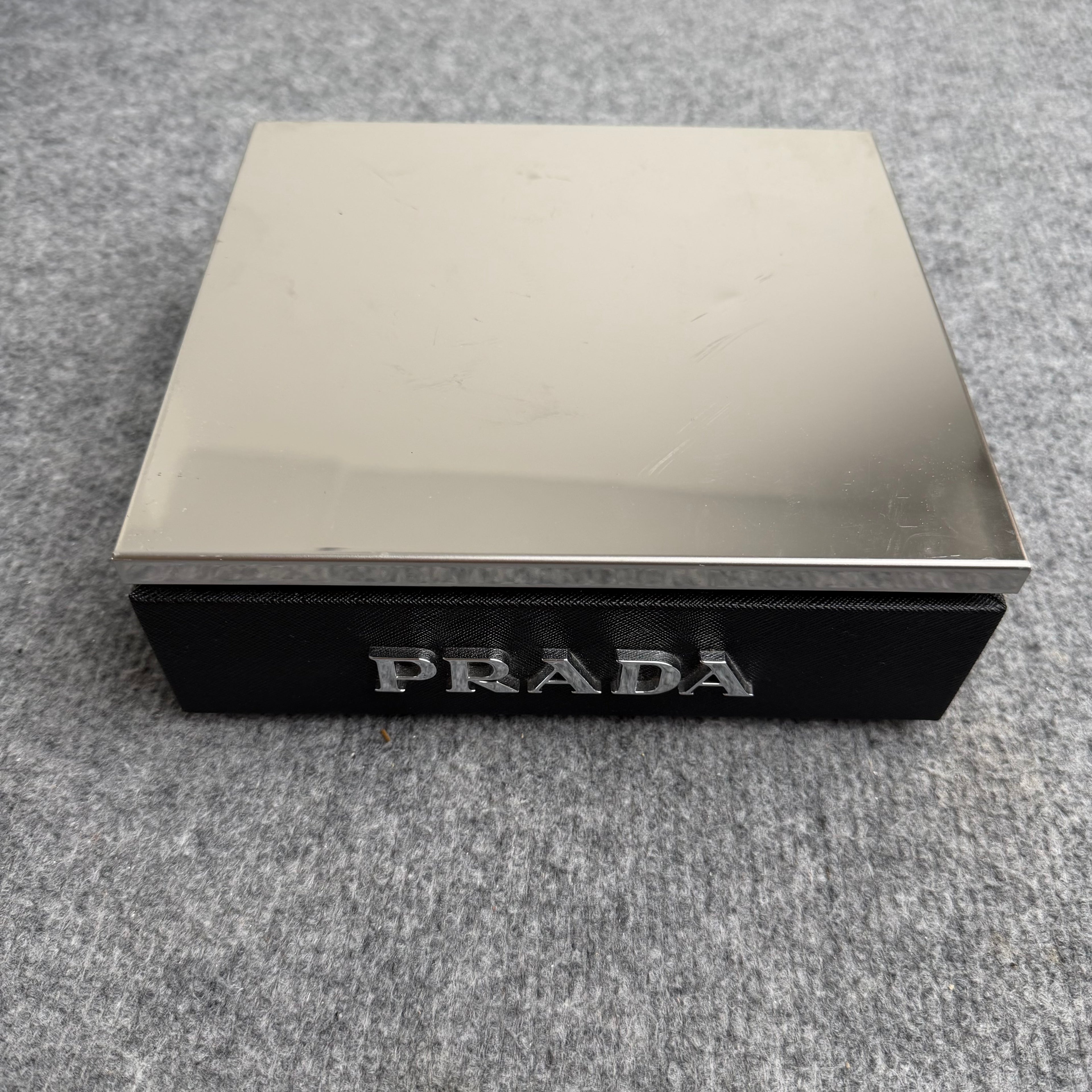 Prada spejl