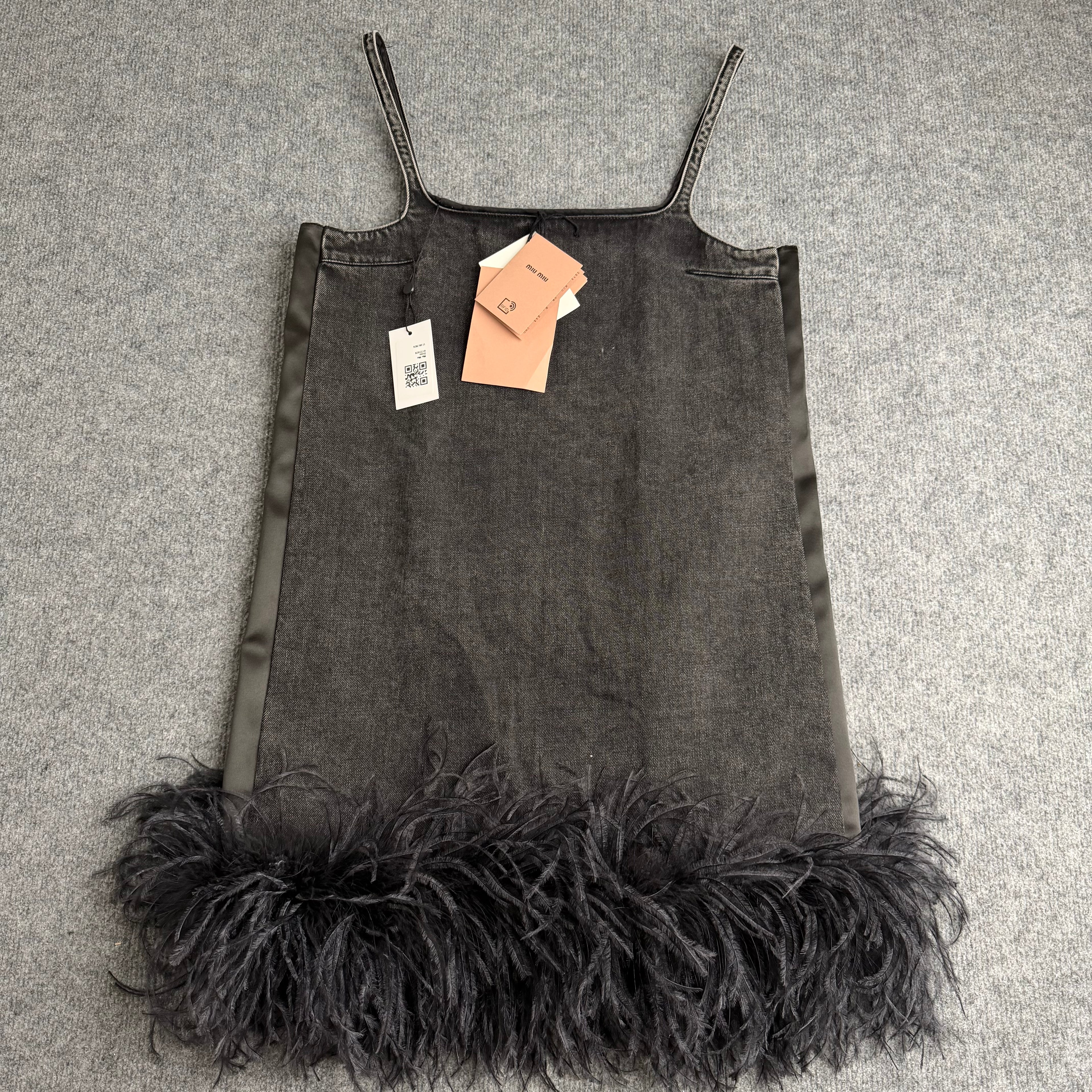 Miu Miu kjole (Str. M)