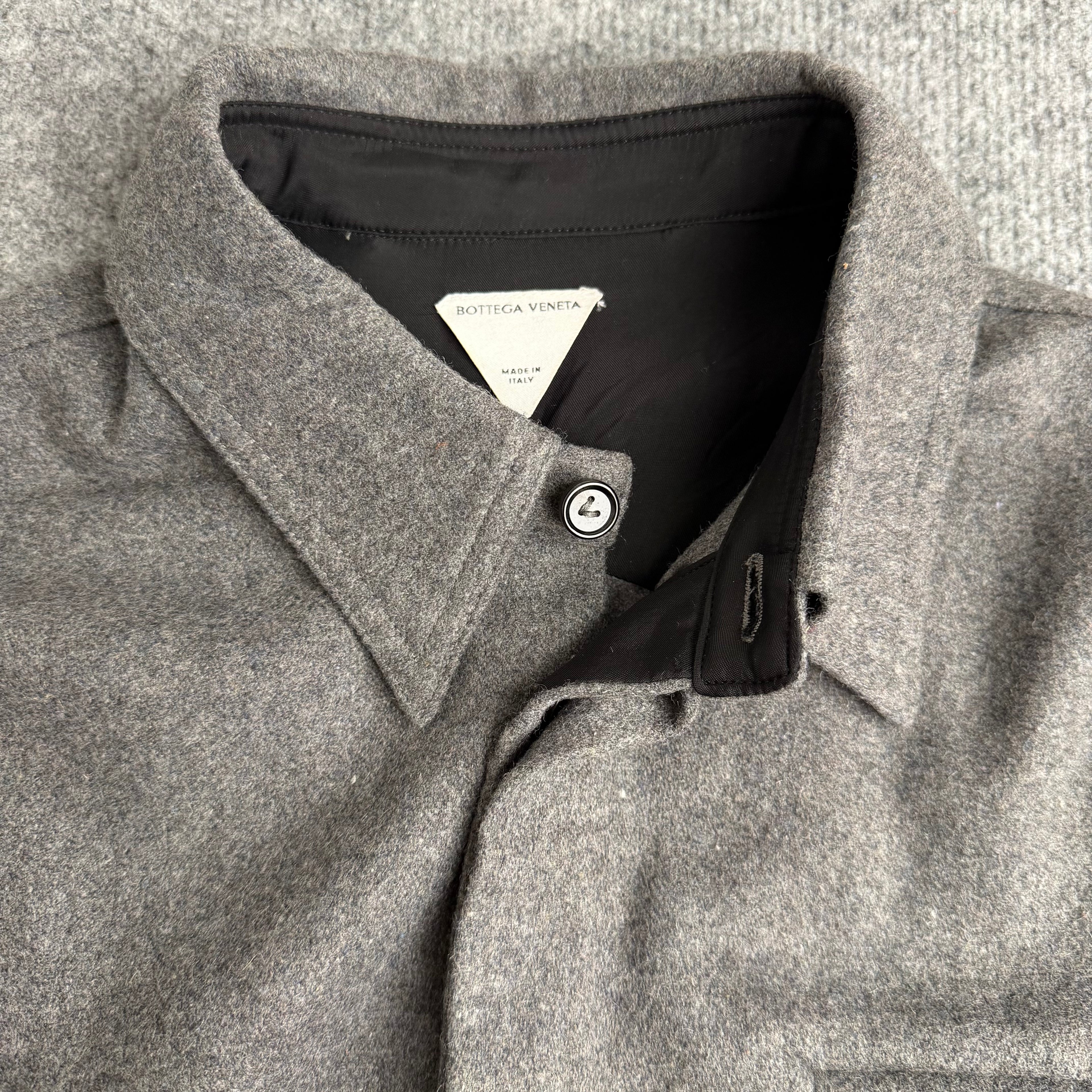 Bottega Veneta skjorte (Str. XL)