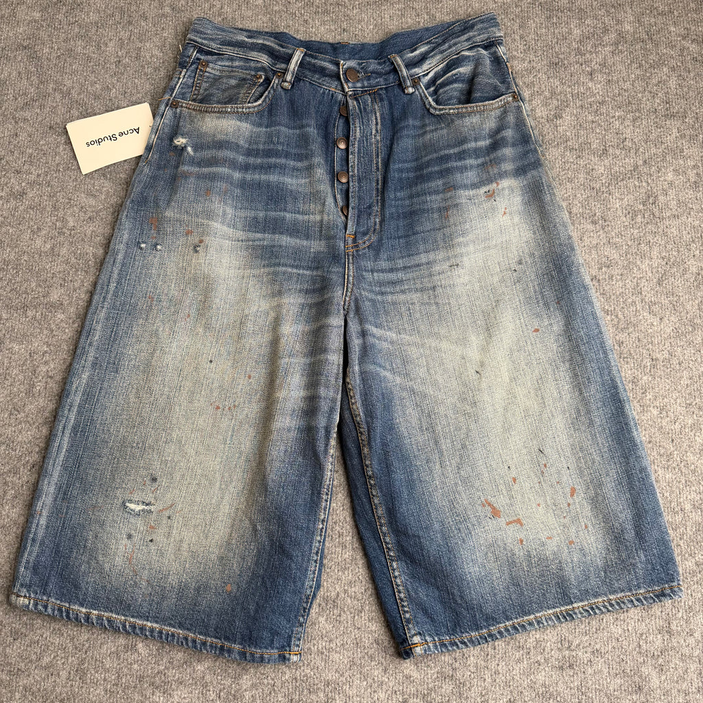 Acne Studios shorts (Str. 48)