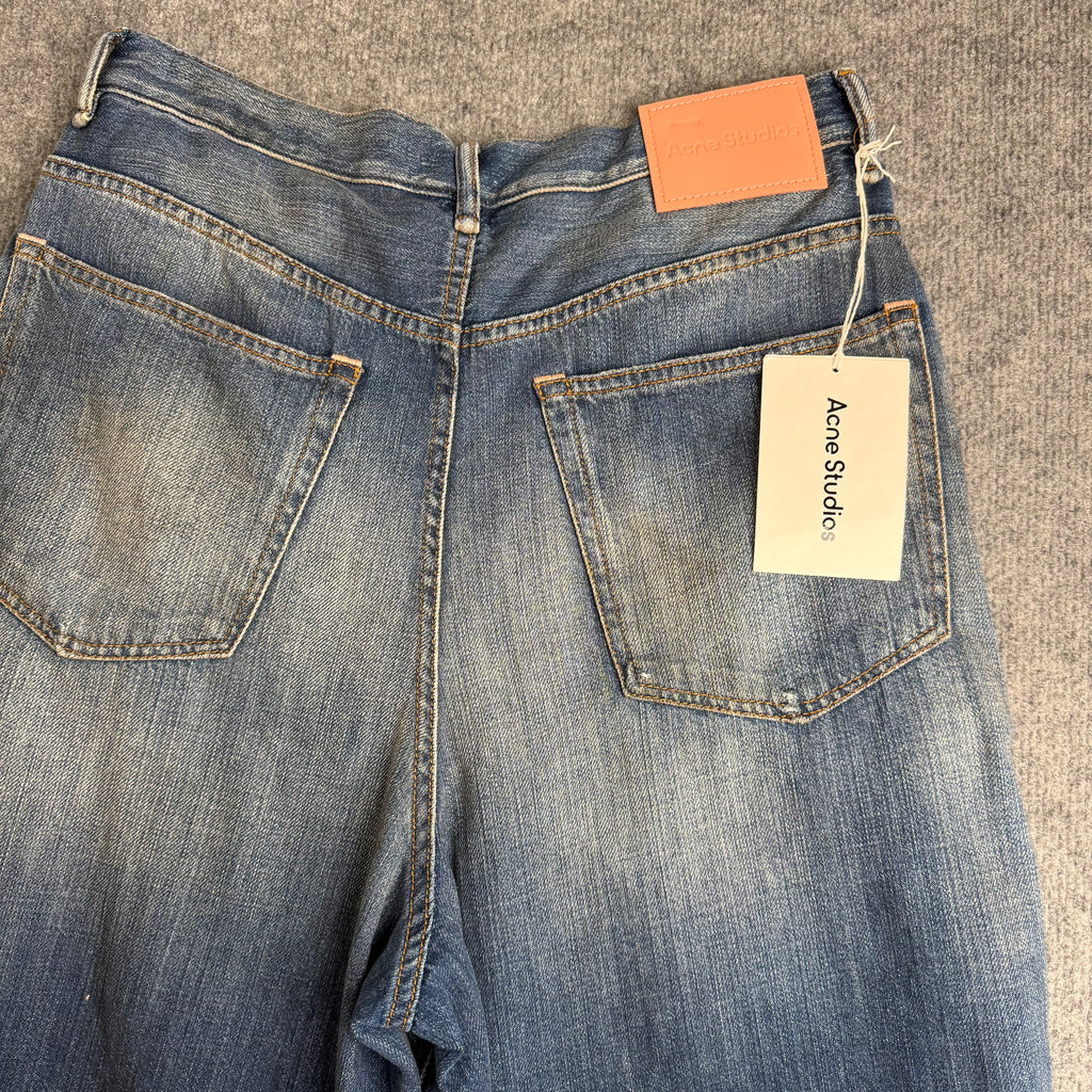 Acne Studios shorts (Str. 48)