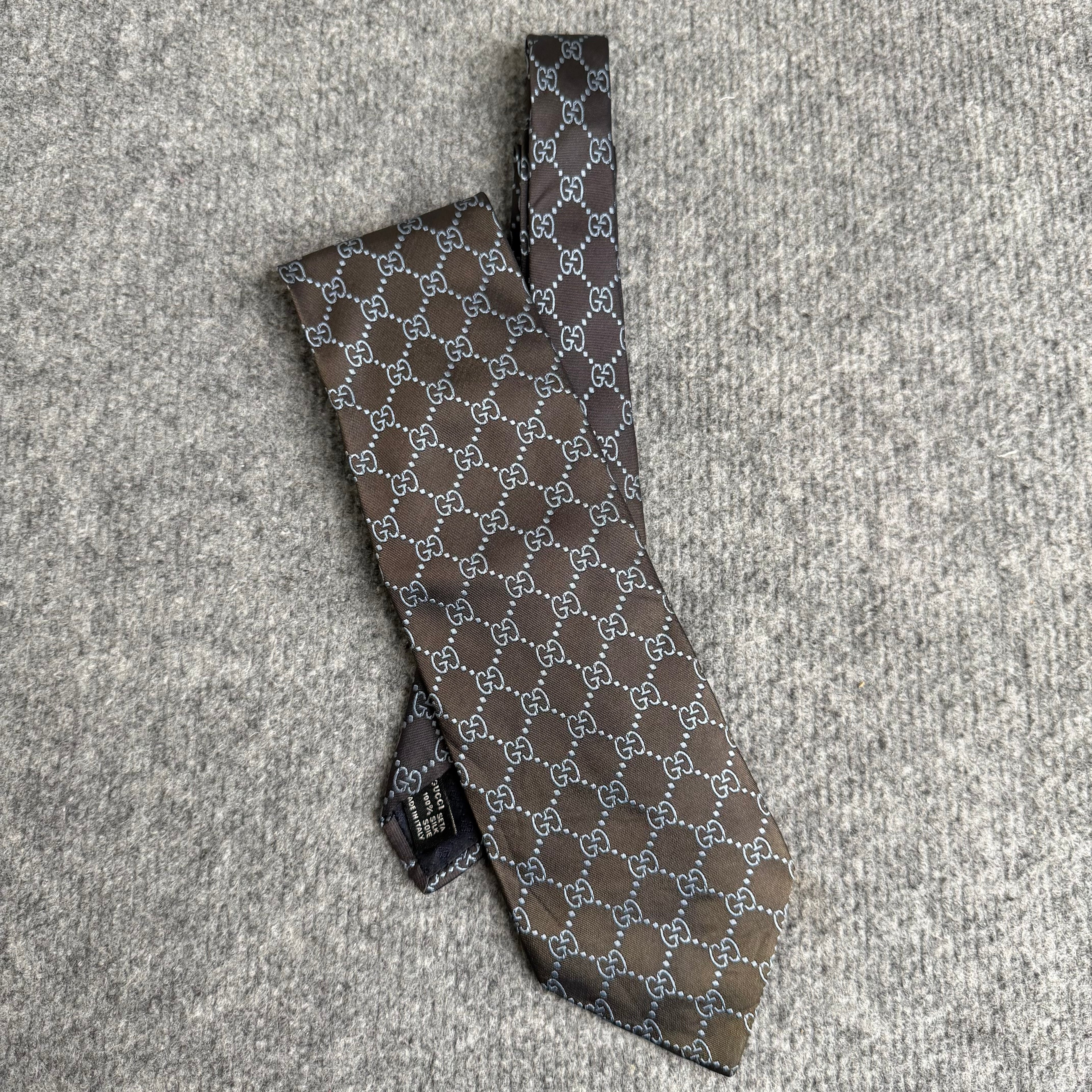 Gucci slips