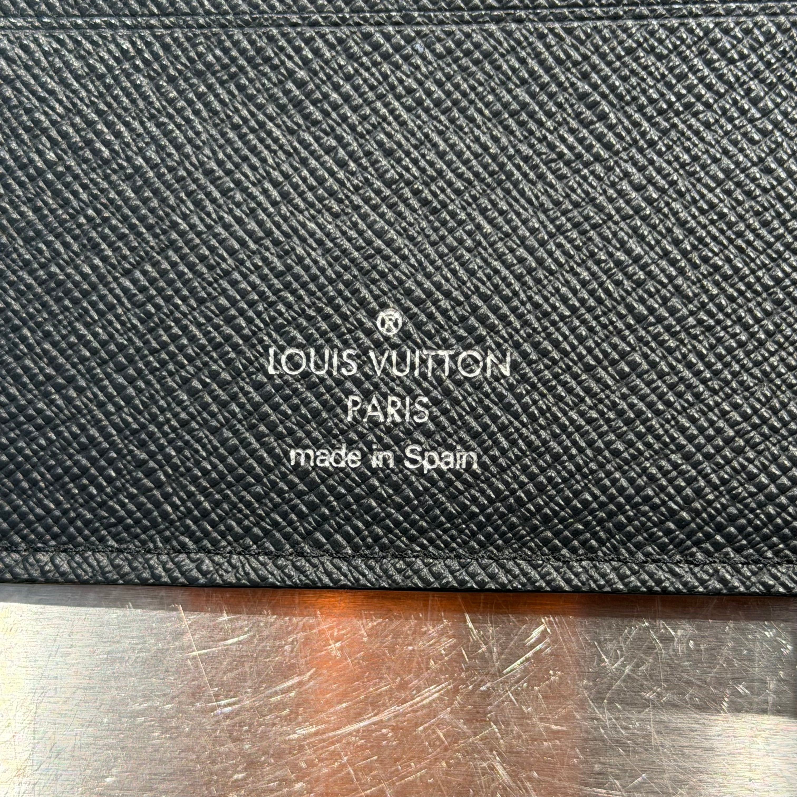 Louis Vuitton Pung