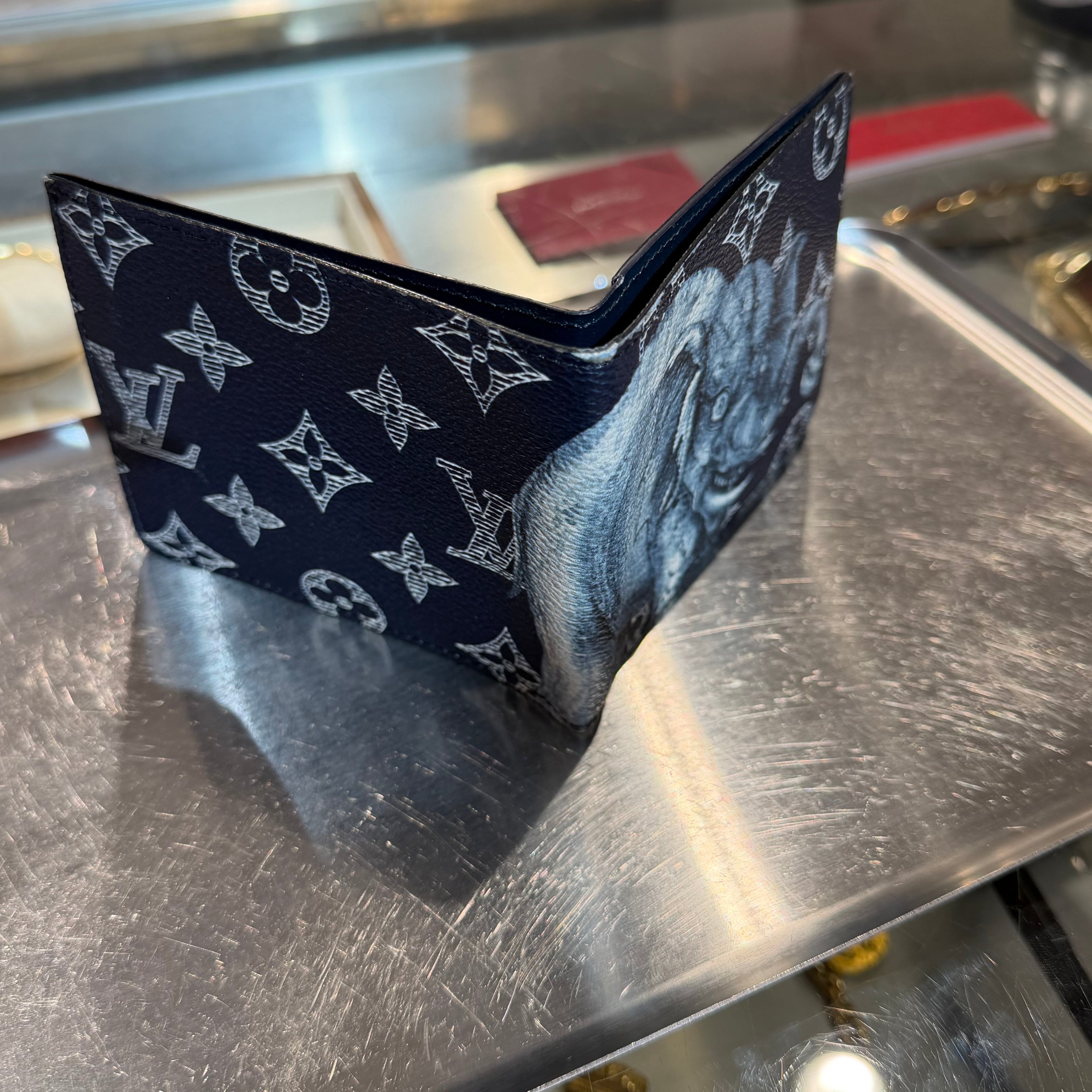 Louis Vuitton Pung