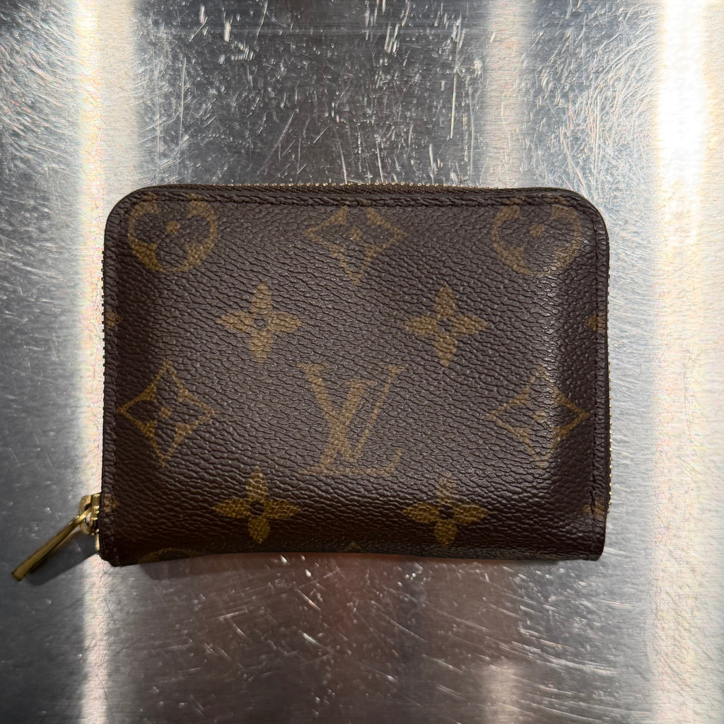 Louis Vuitton Pung