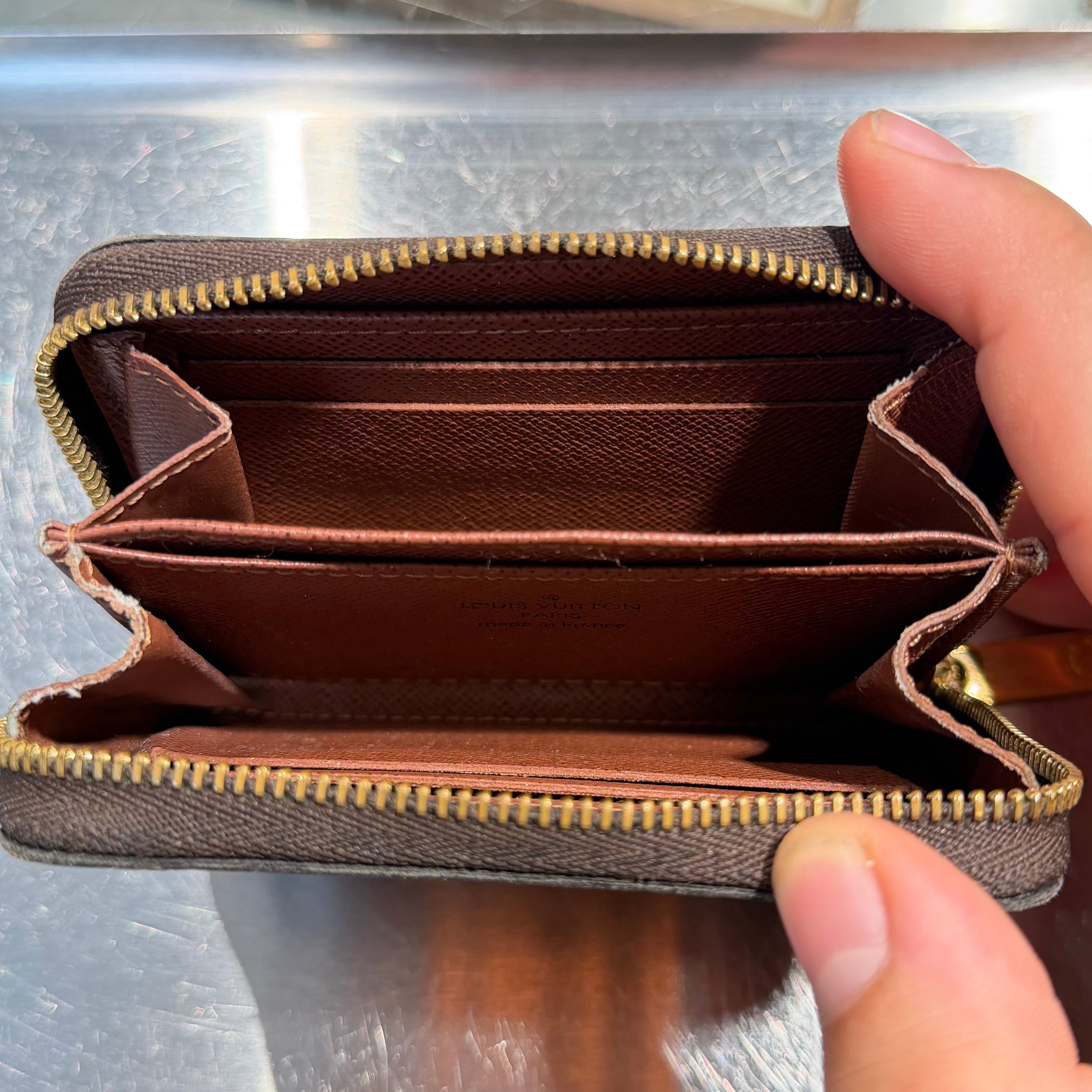 Louis Vuitton Pung