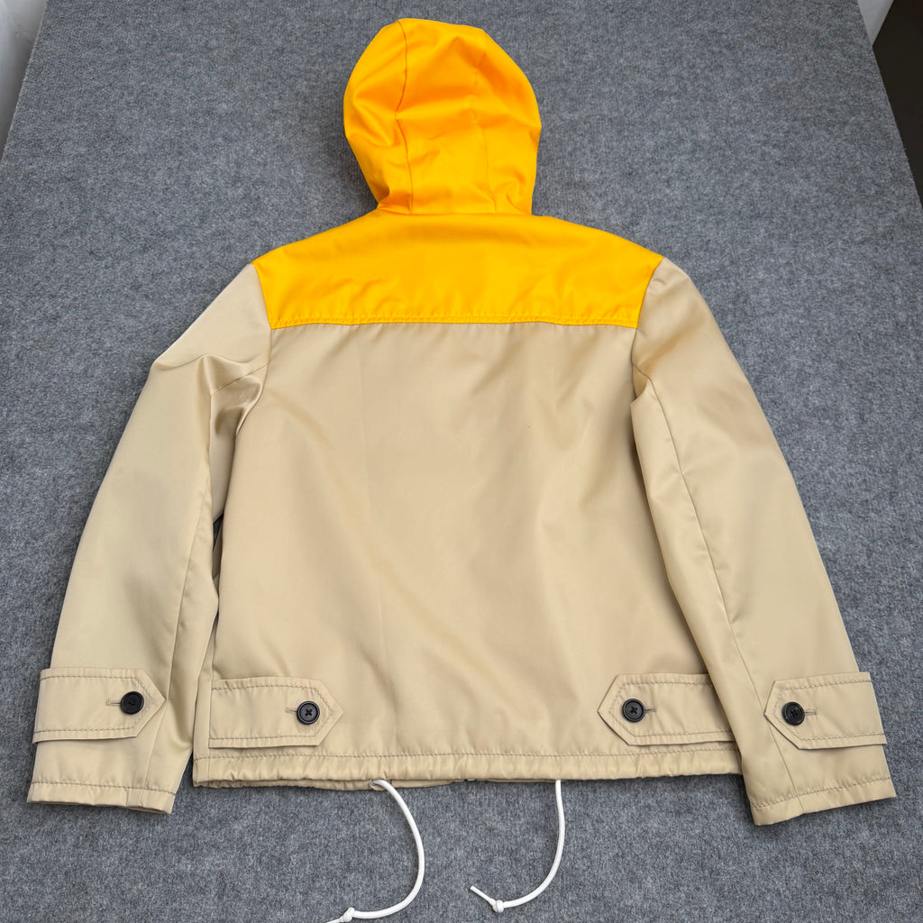 Prada jakke (Str. 40)