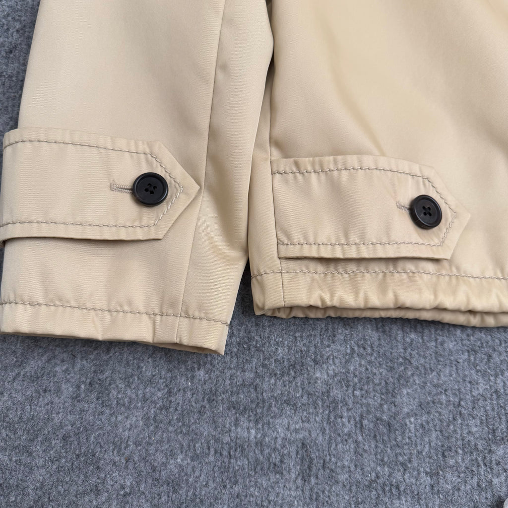 Prada jakke (Str. 40)