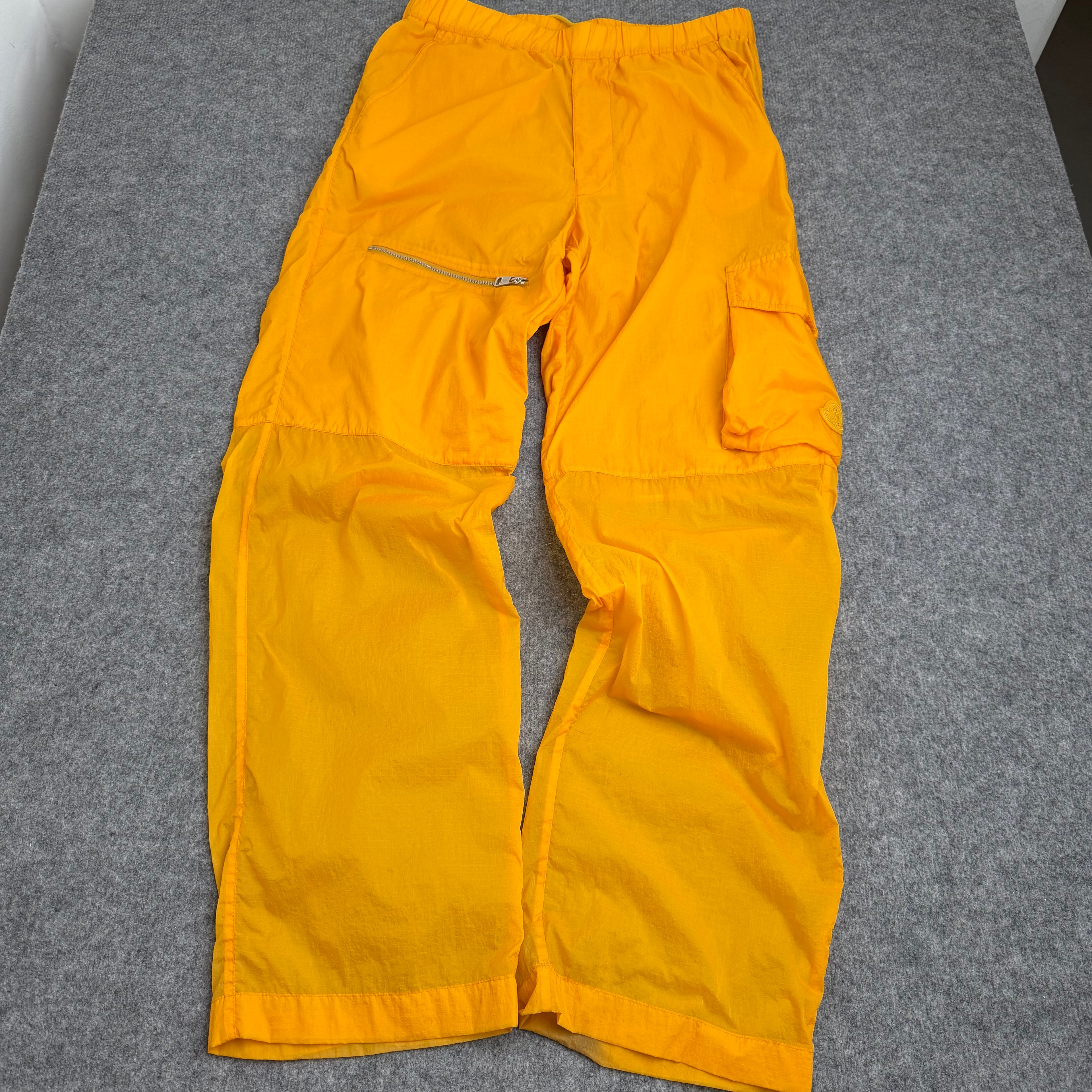 Moncler bukser (Str. L)