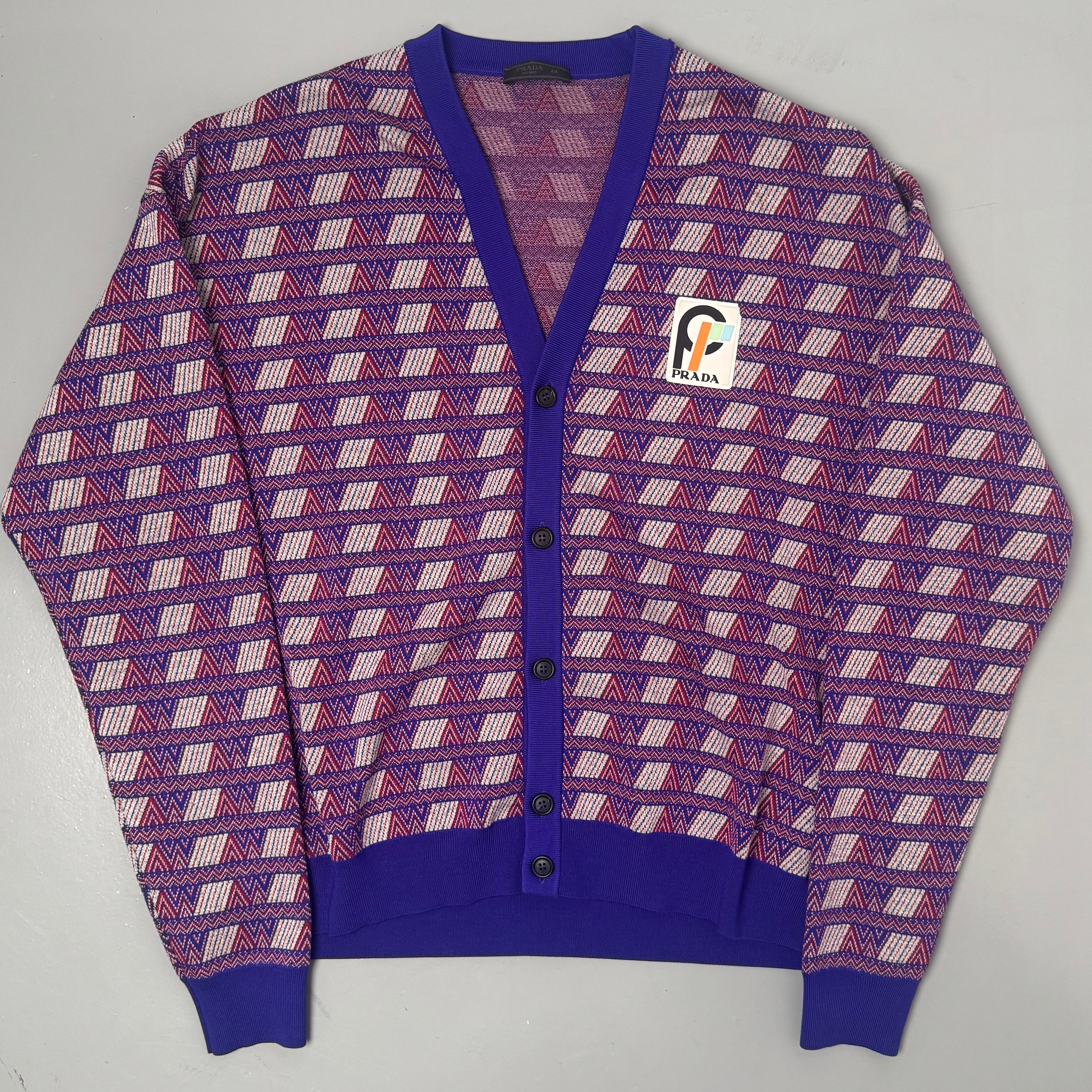 Prada cardigan (Str. L)
