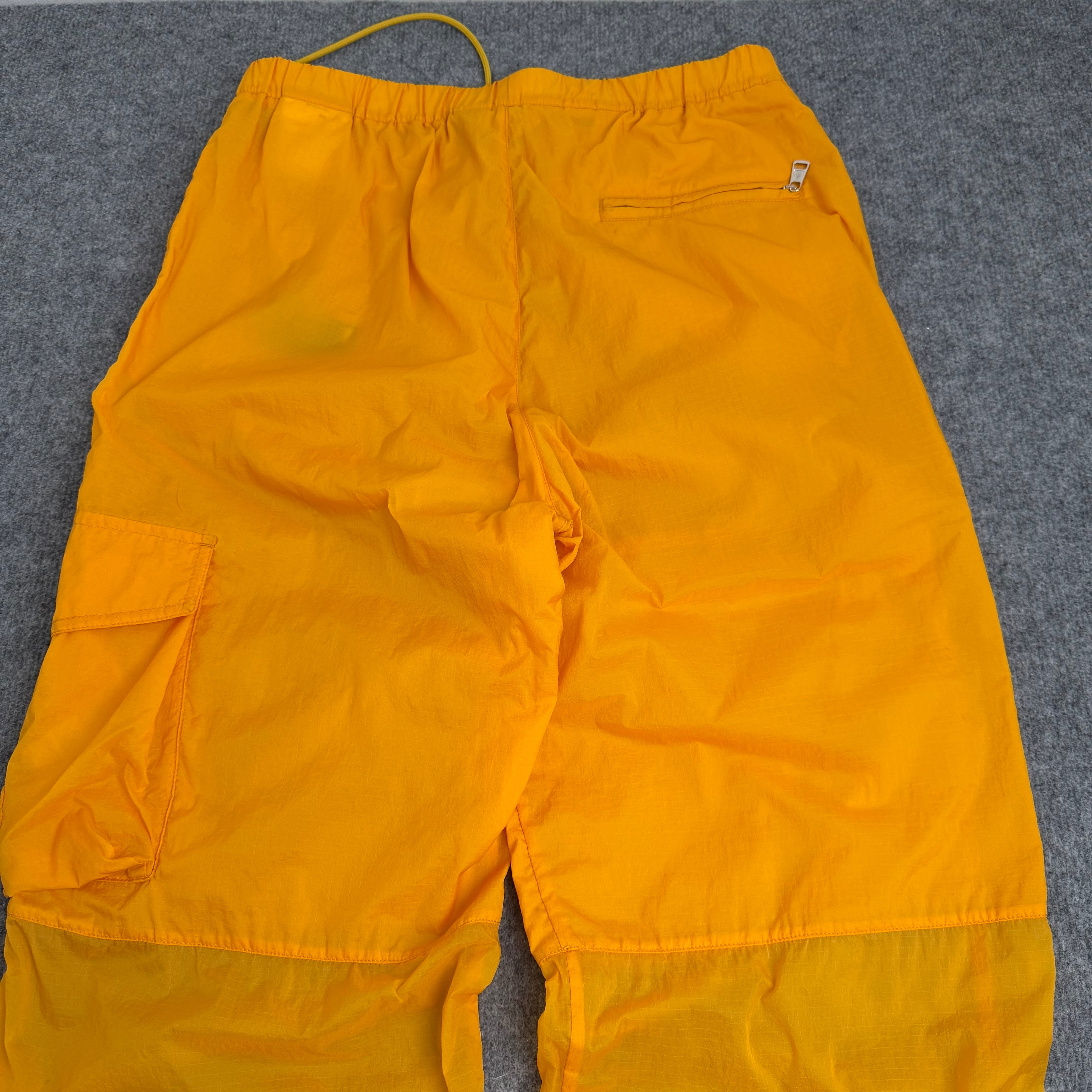 Moncler bukser (Str. L)