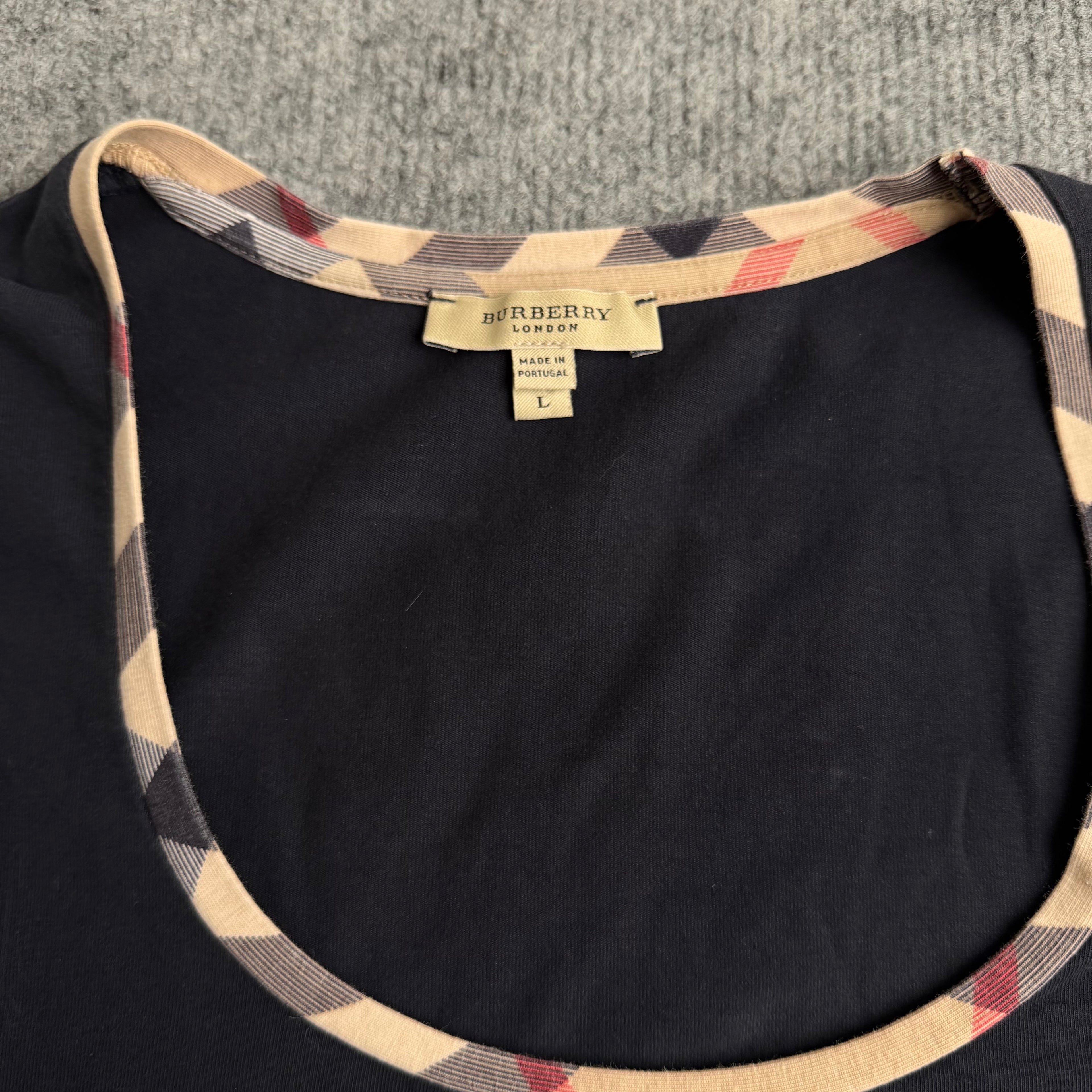 Burberry bluse (Str. M)