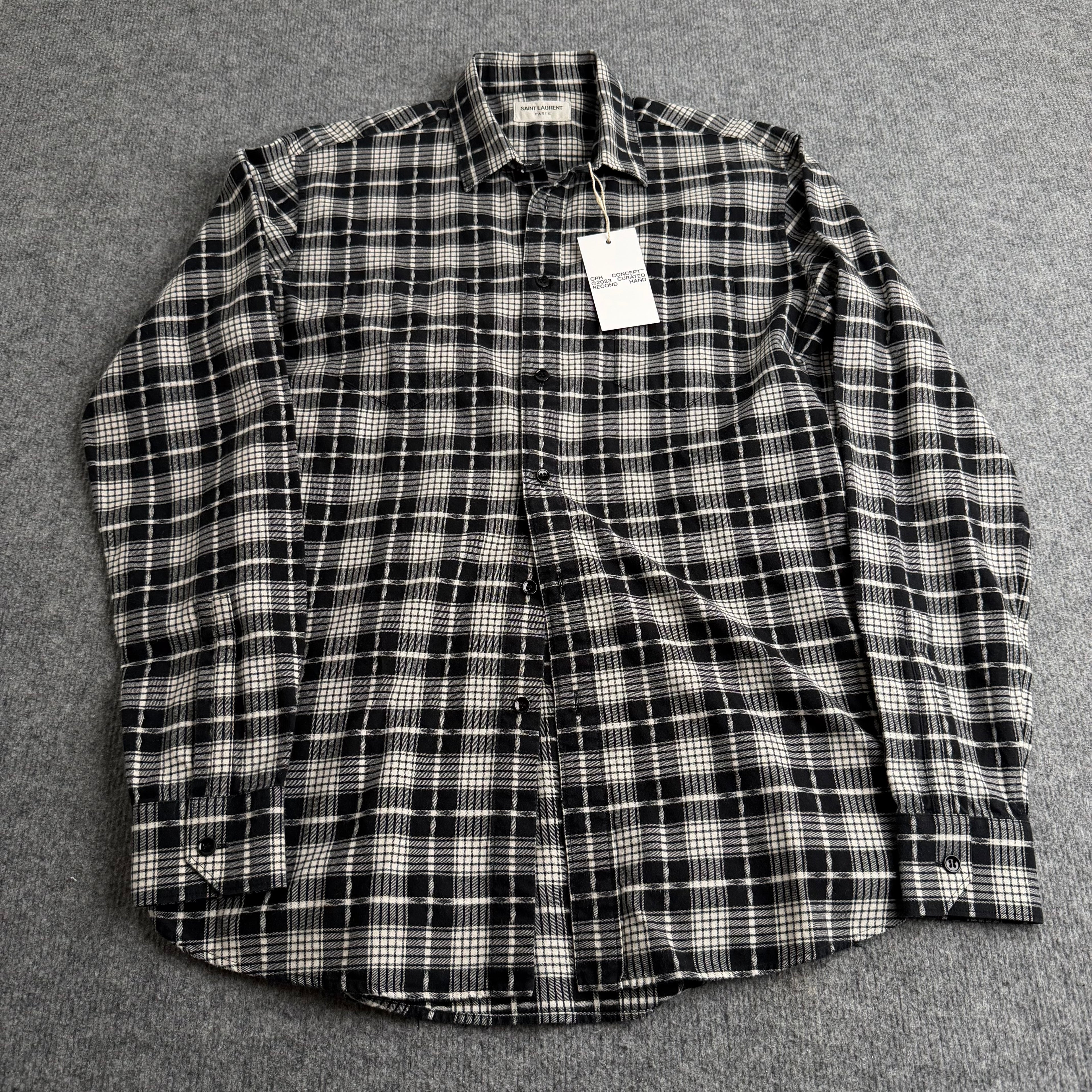 Saint Laurent skjorte (Str. M)