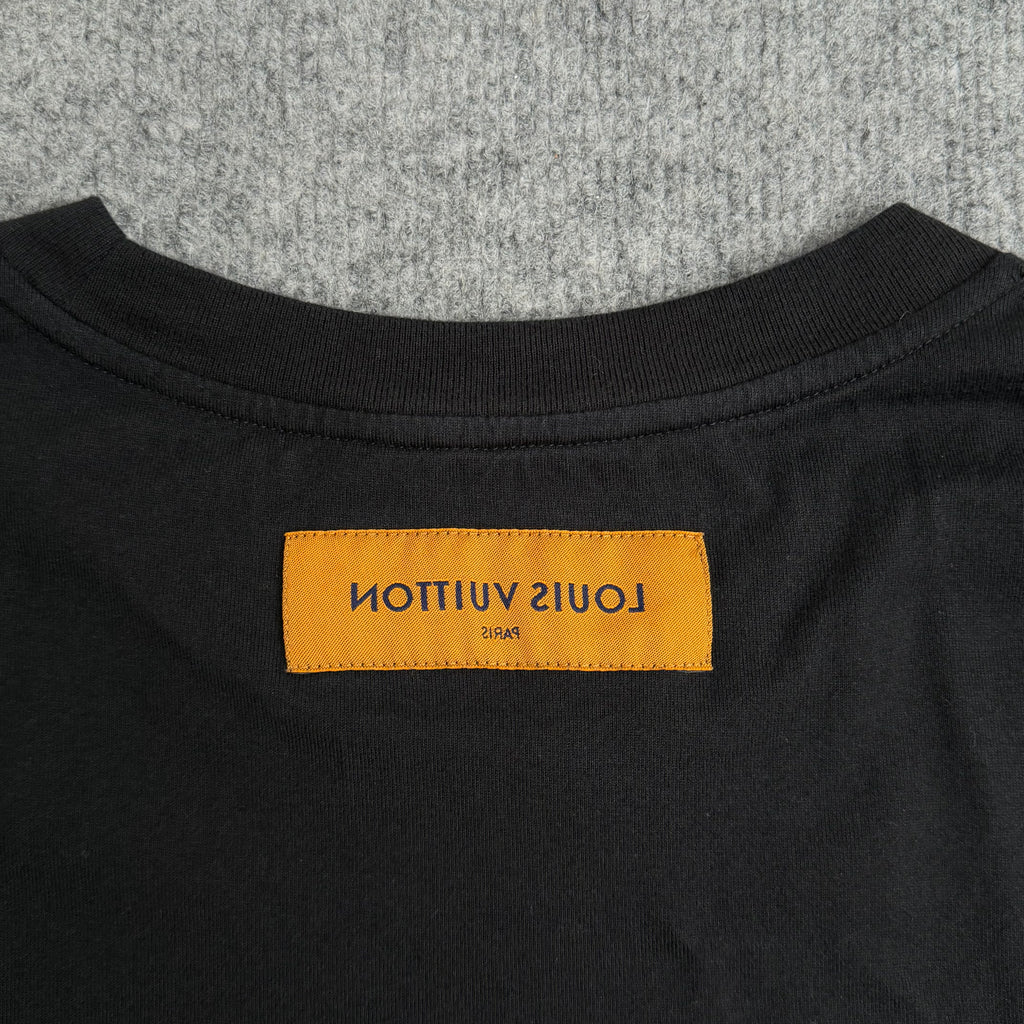 Louis Vuitton t-shirt (Str. L)