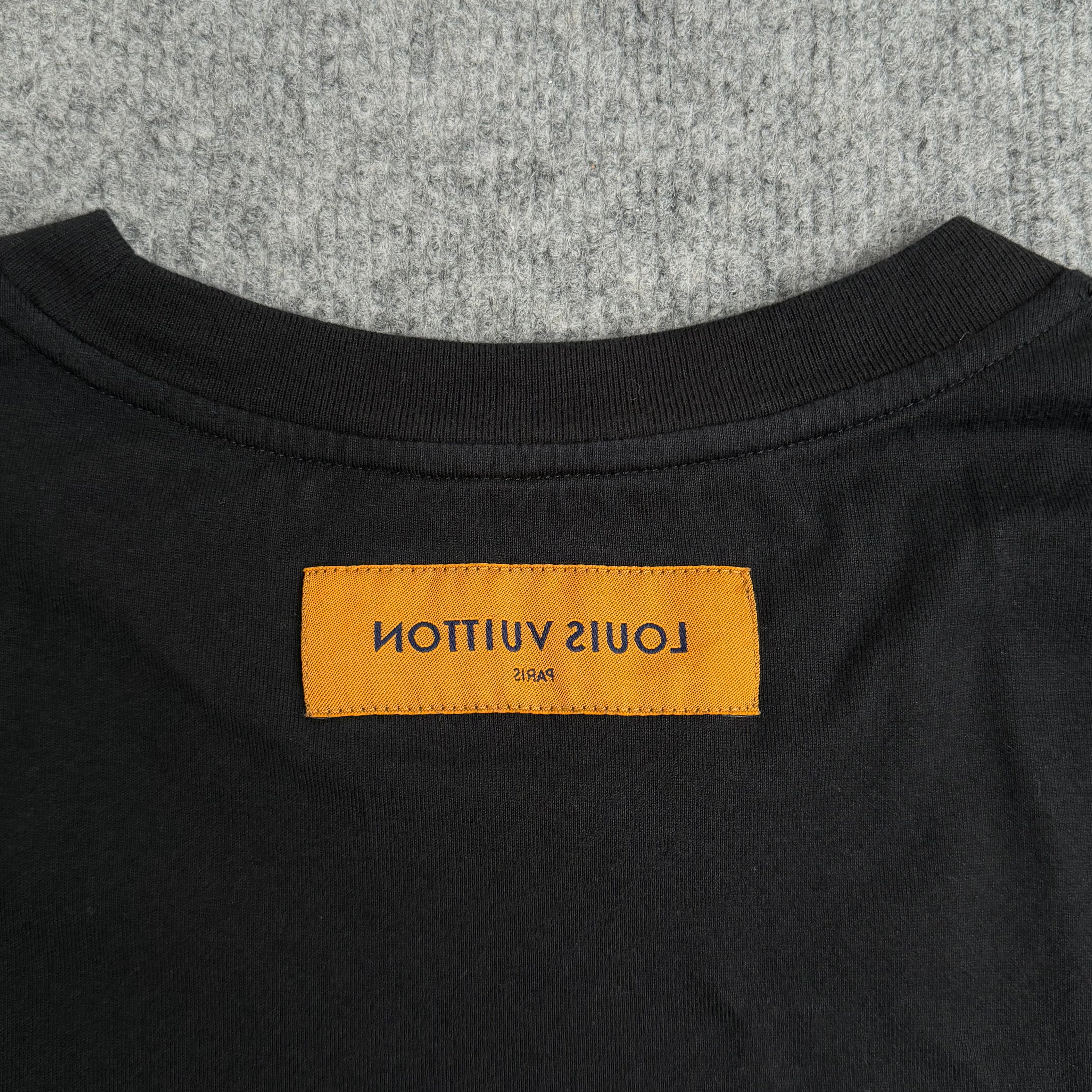 Louis Vuitton t-shirt (Str. L)