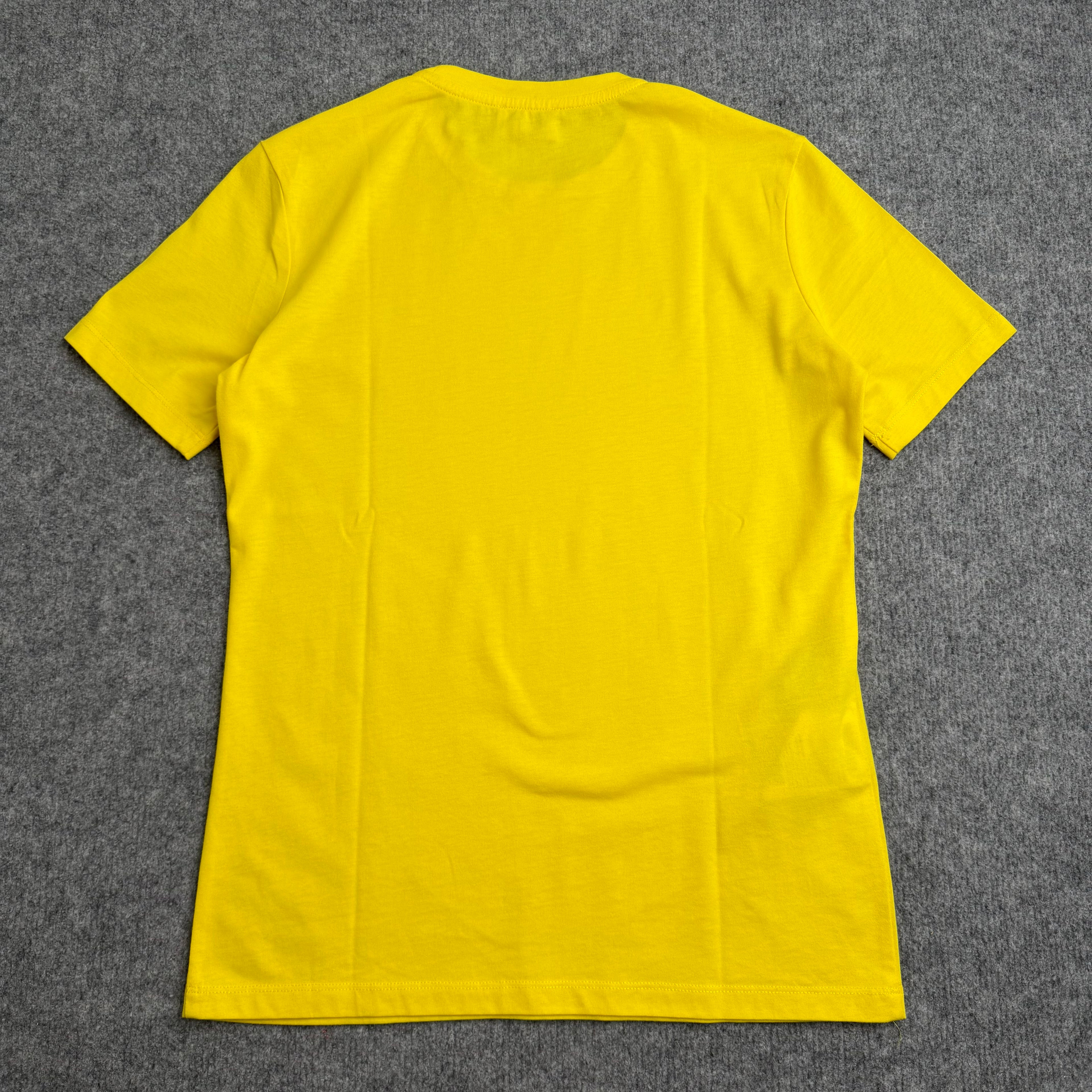 Prada t-shirt (Str. S)