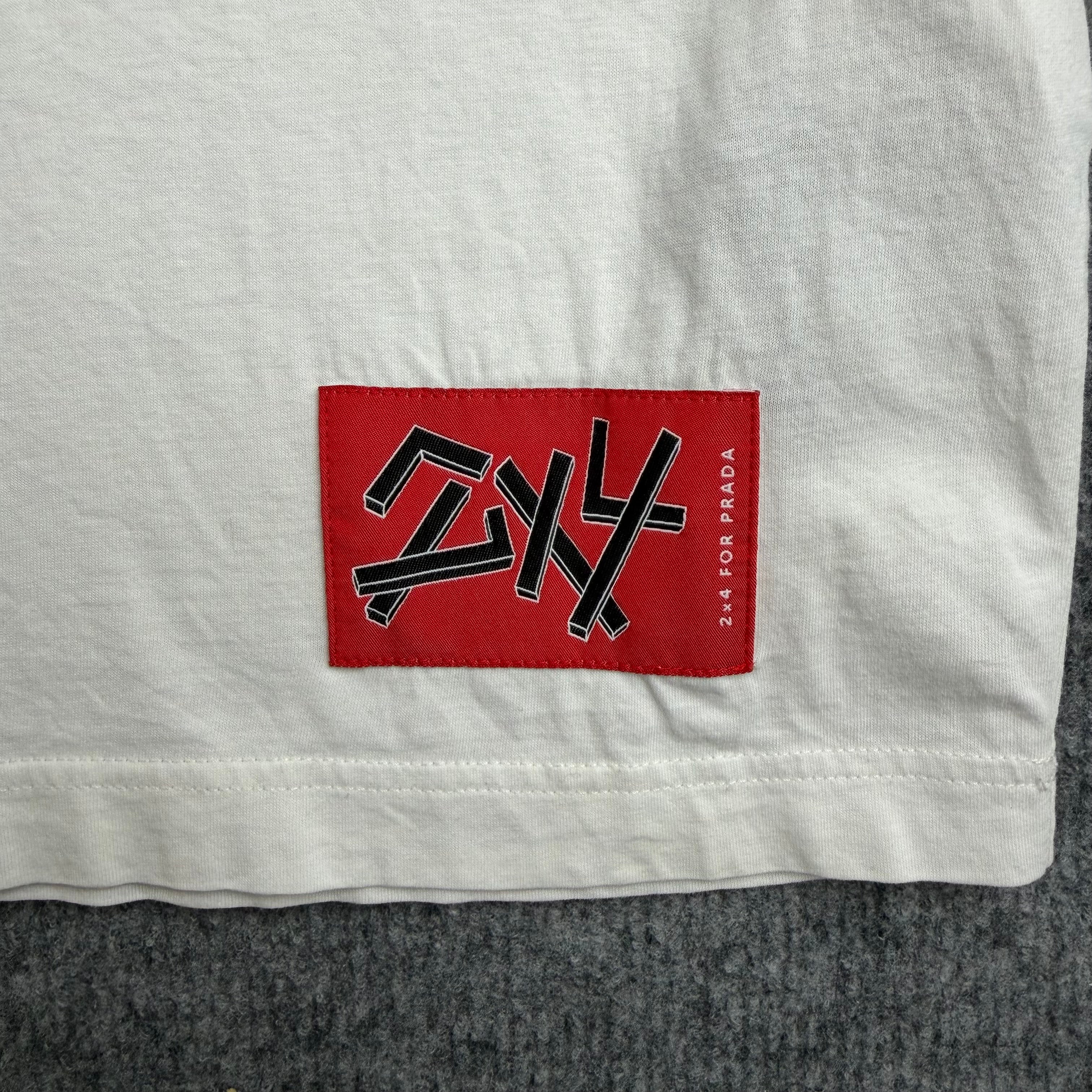Prada t-shirt (Str. XL)