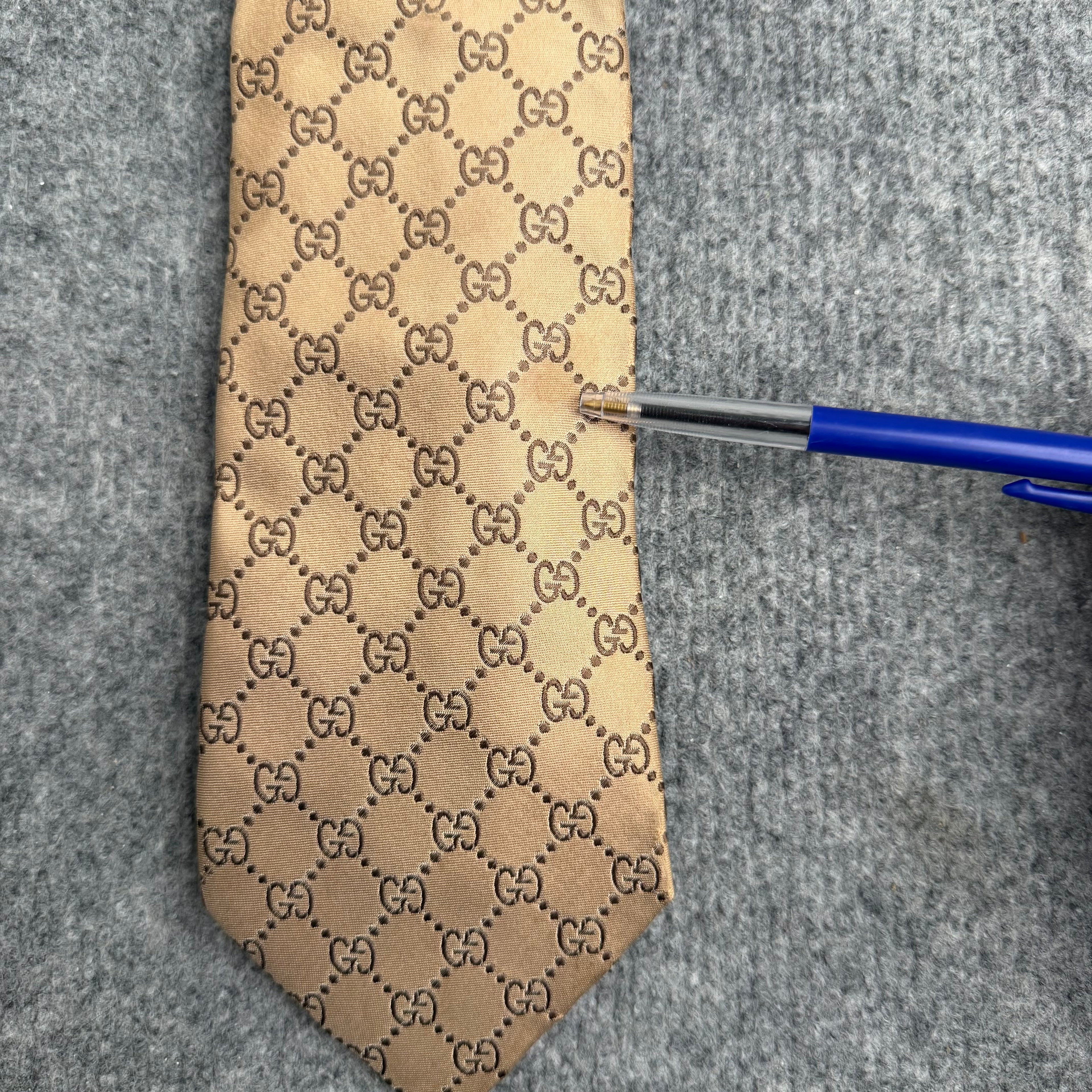 Gucci slips