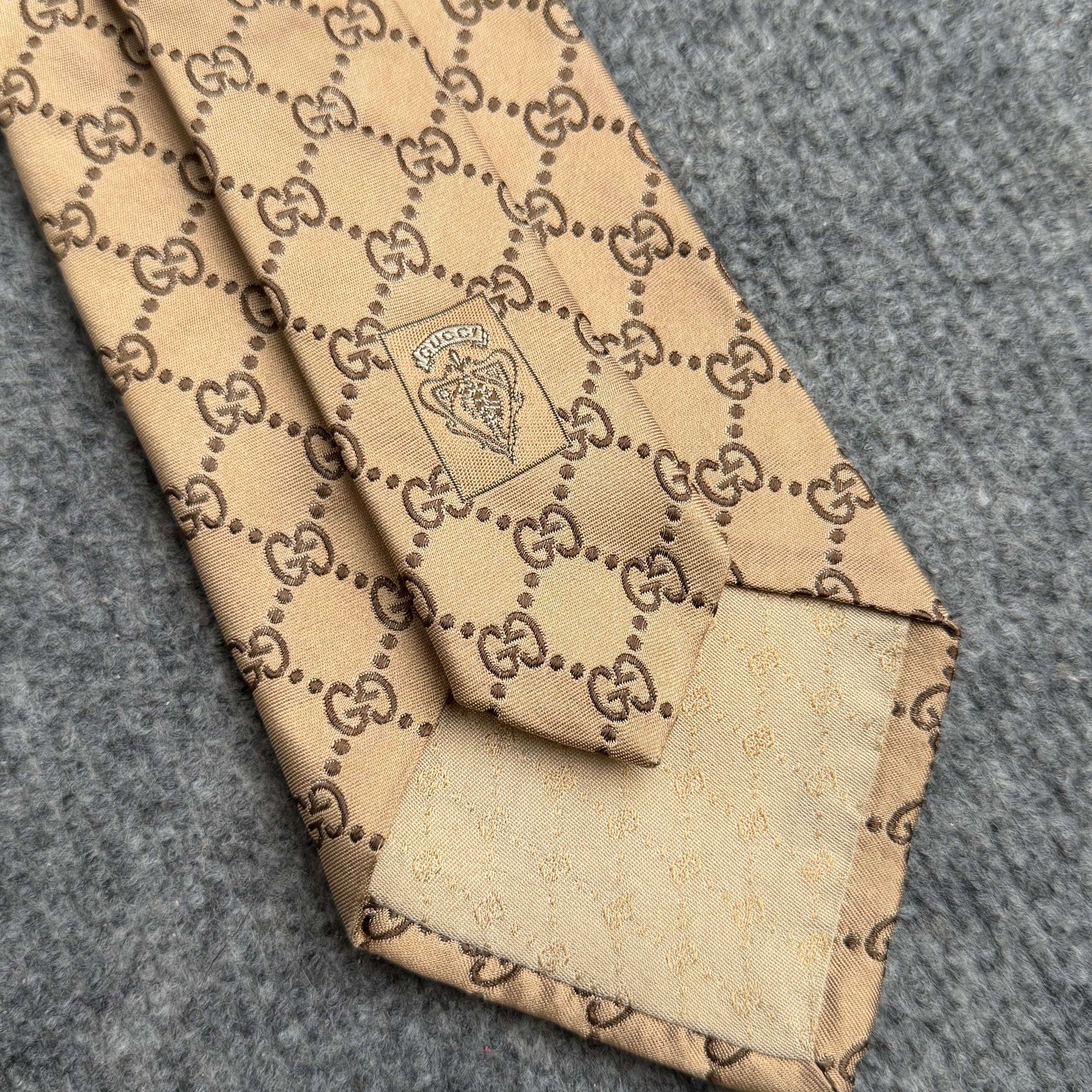 Gucci slips