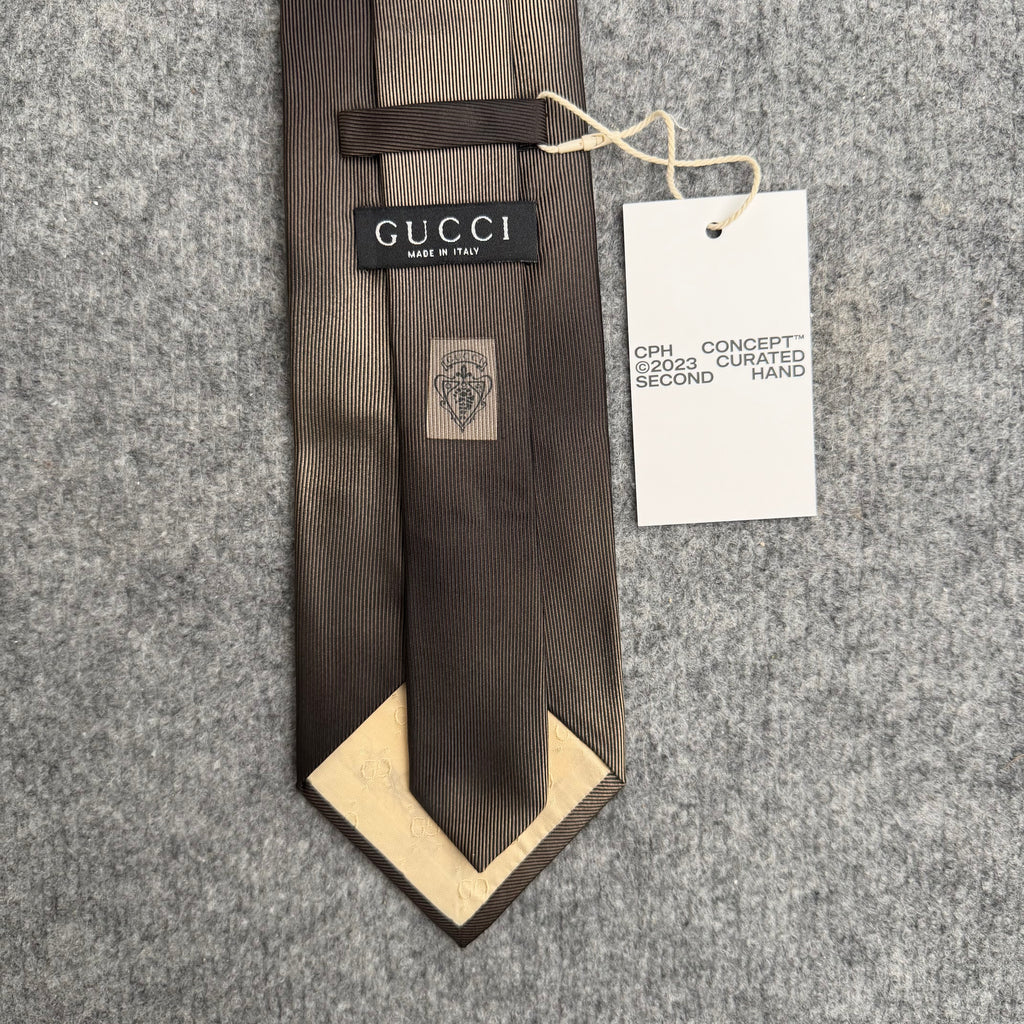 Gucci slips