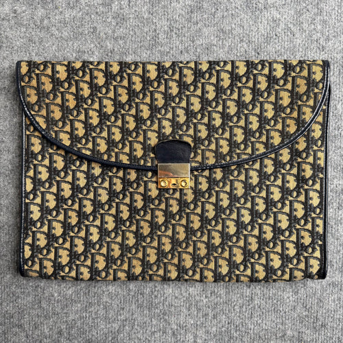 Christian Dior sleeve