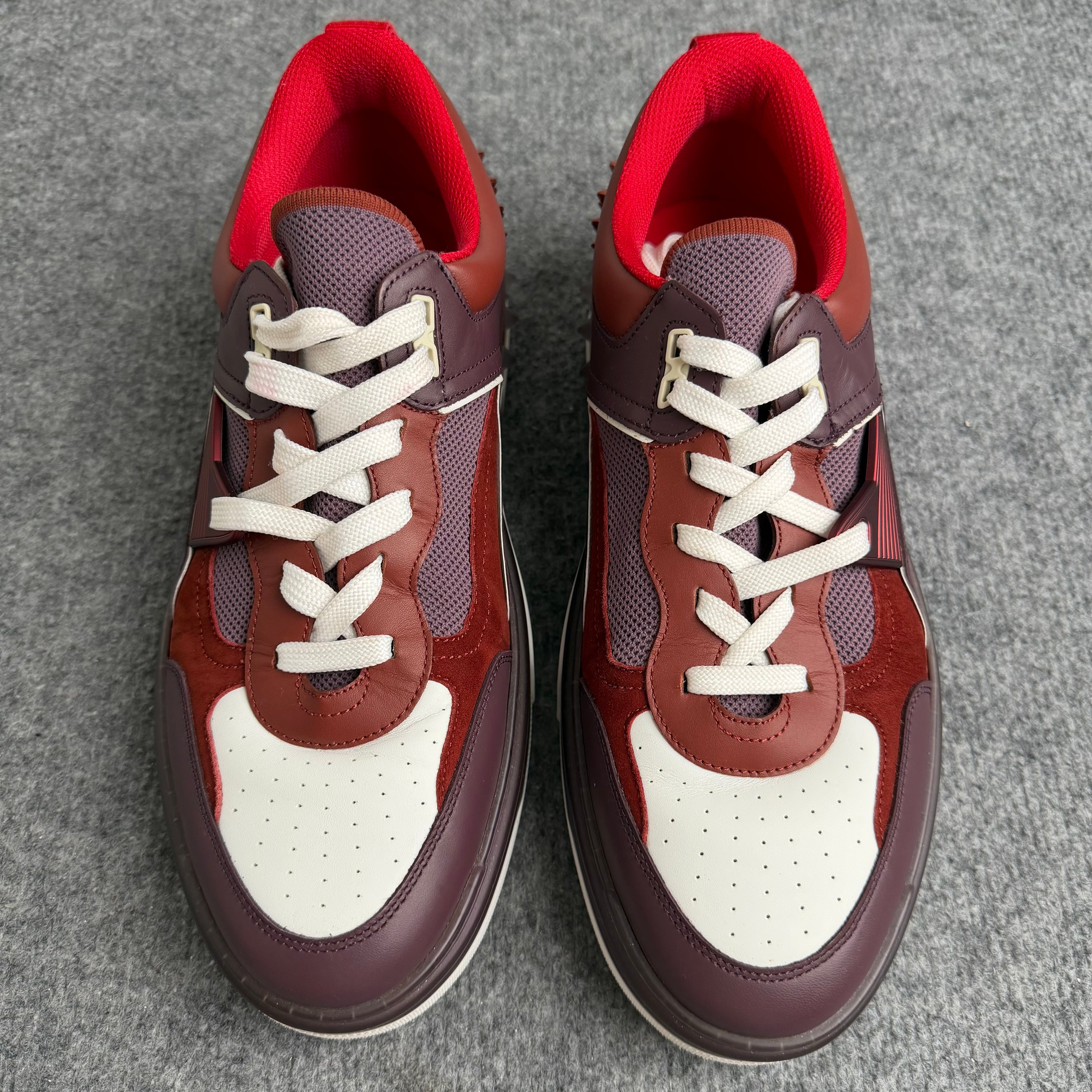 Christian Louboutin sneakers (Str. 44)