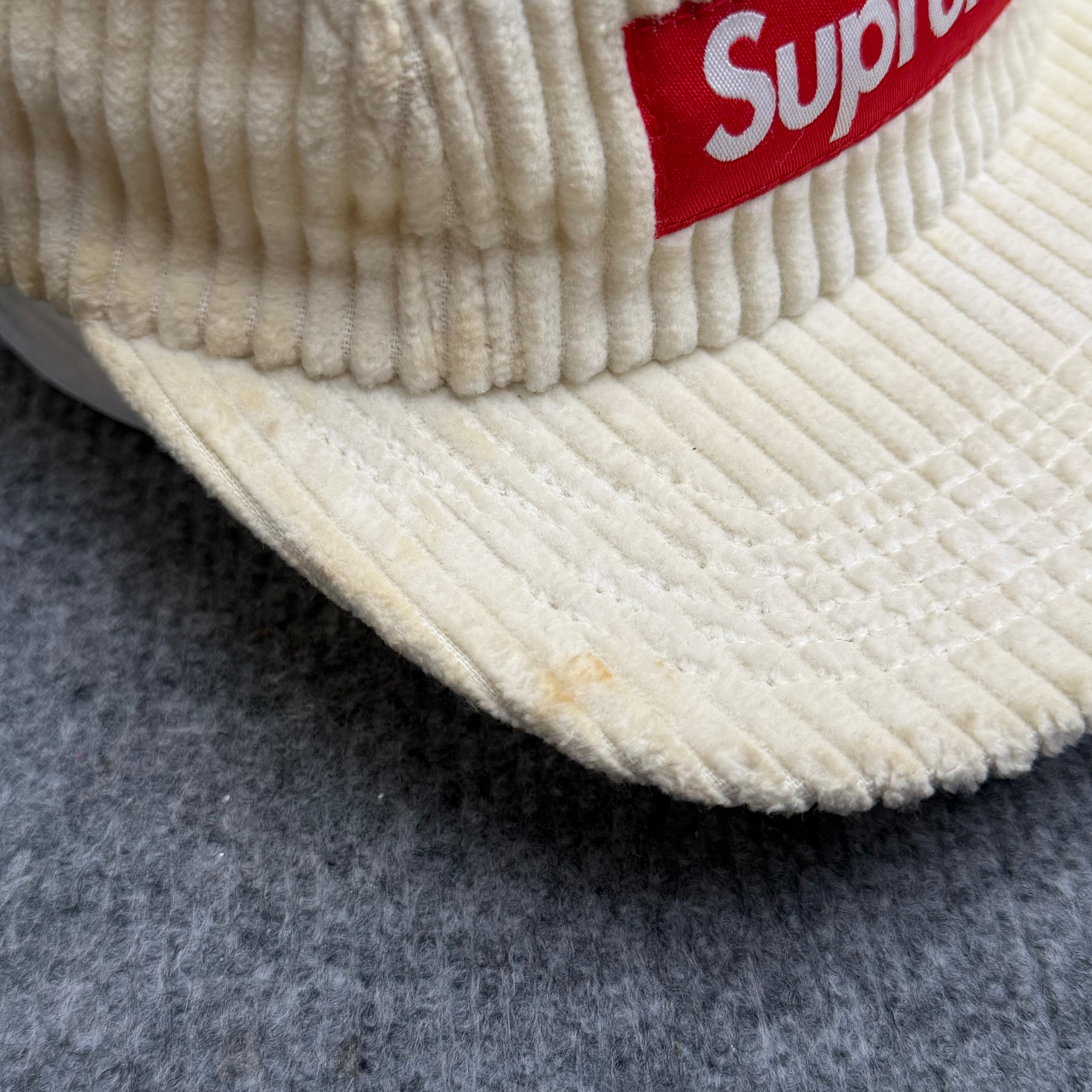 Supreme kasket