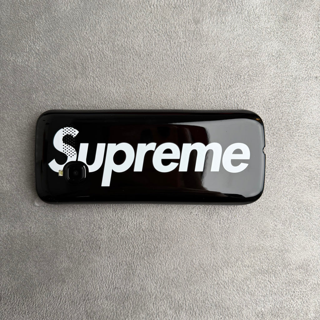 Supreme telefon